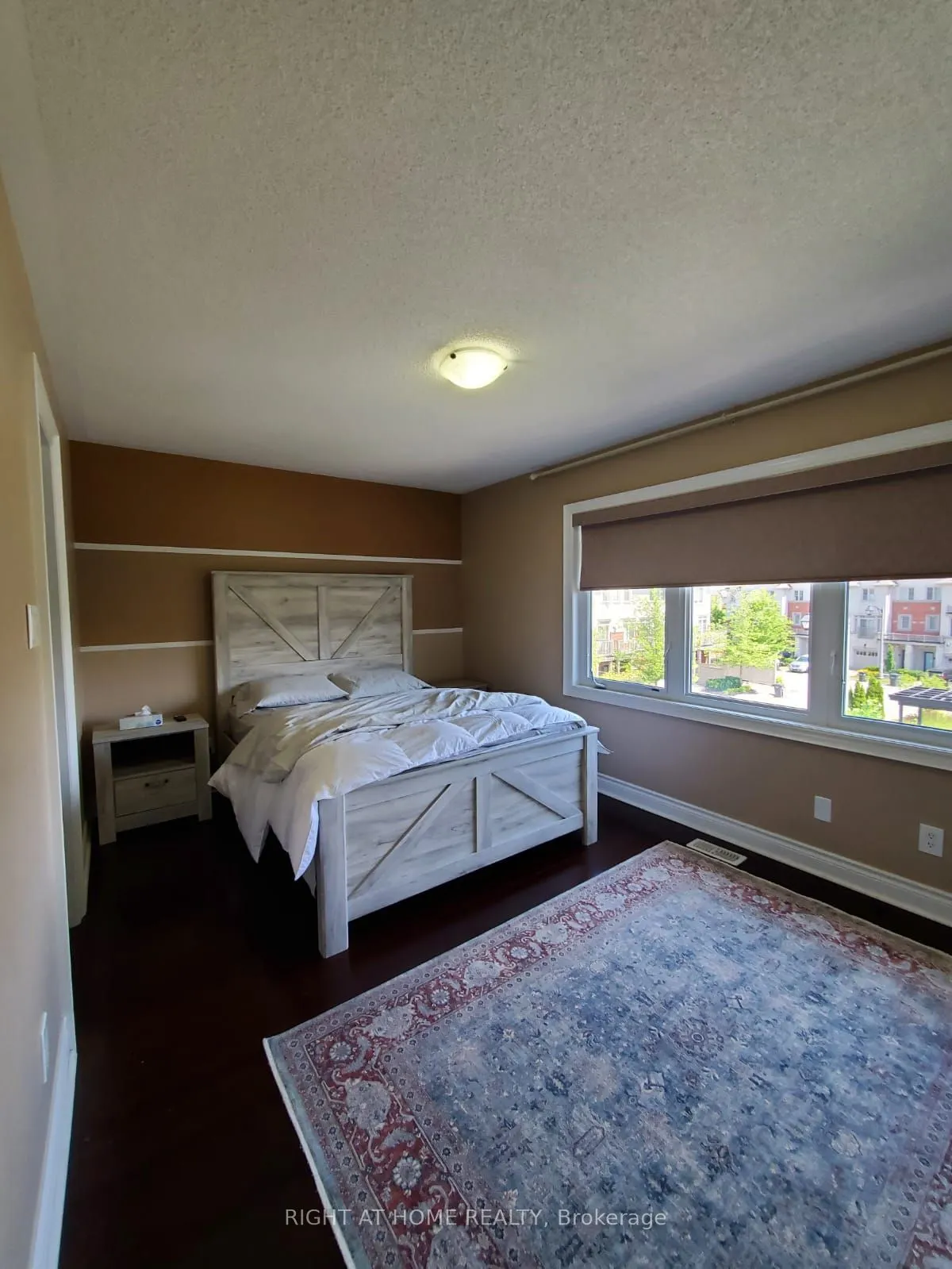5715 Tenth Line W, #21