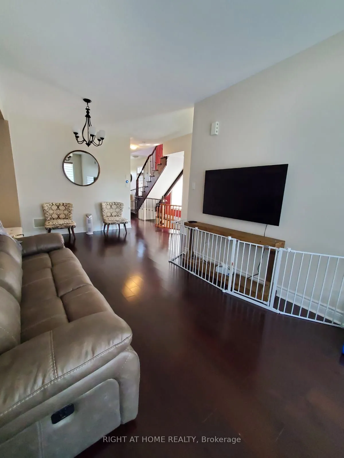 5715 Tenth Line W, #21