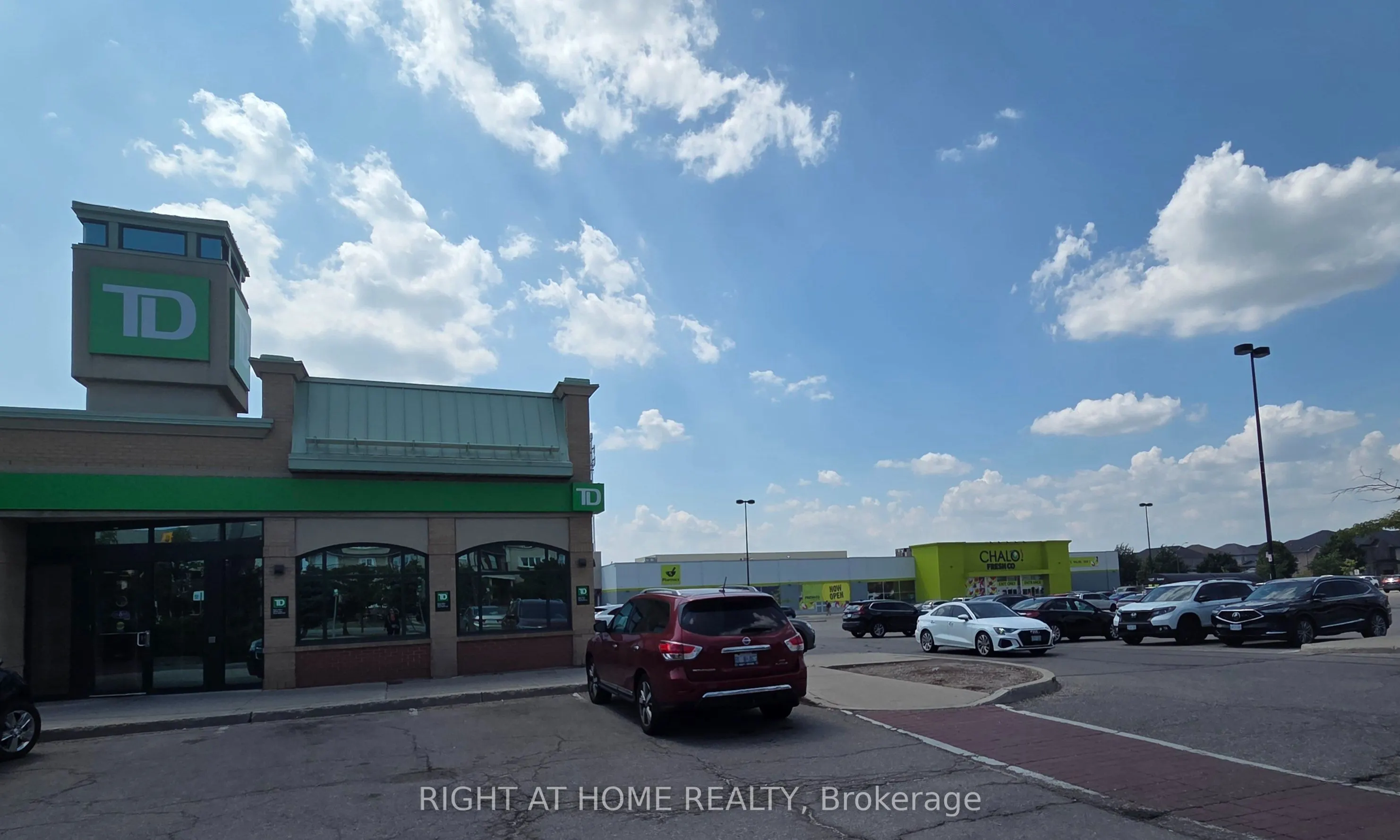 5715 Tenth Line W, #21