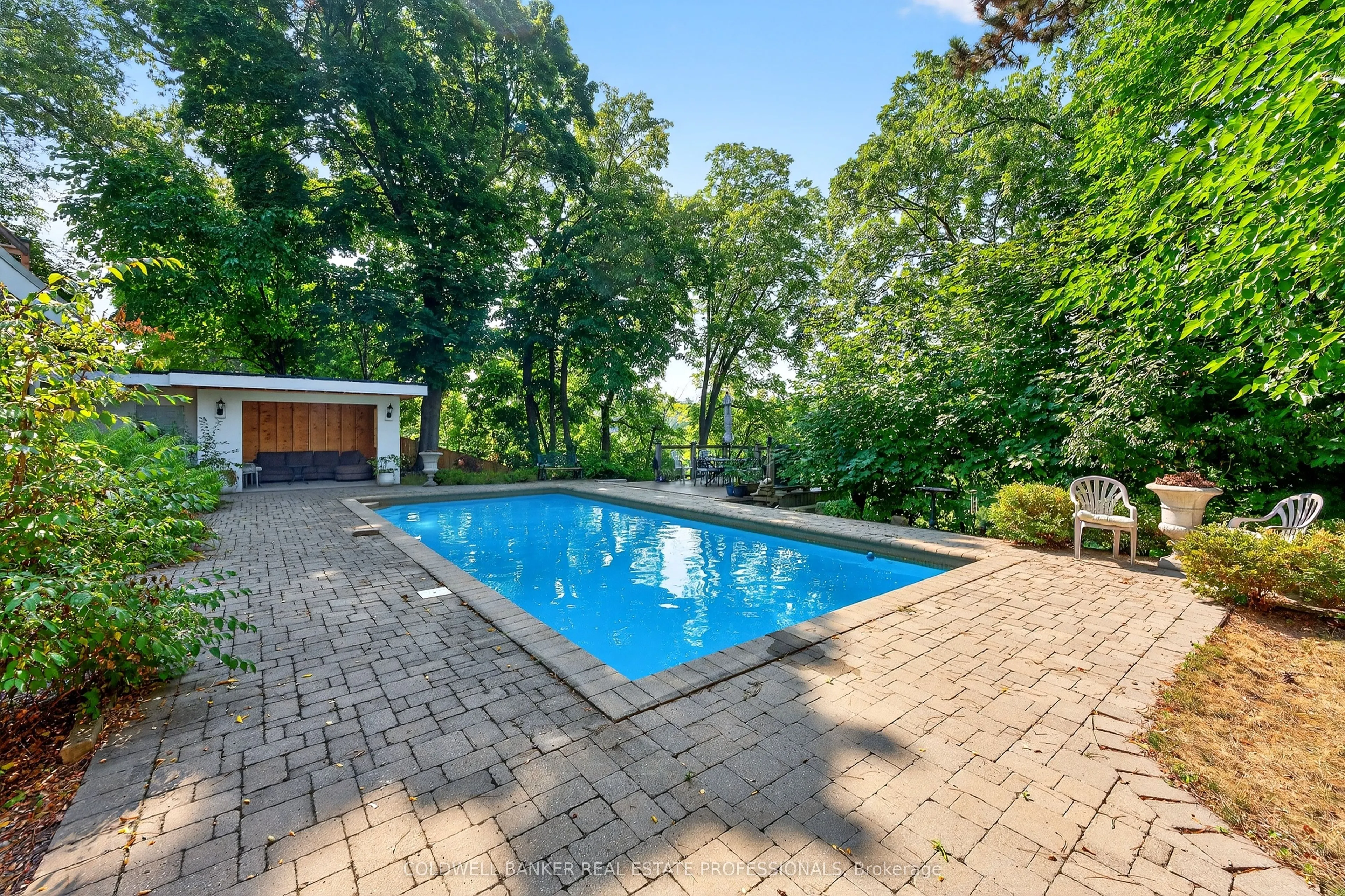 416 Trafalgar Road