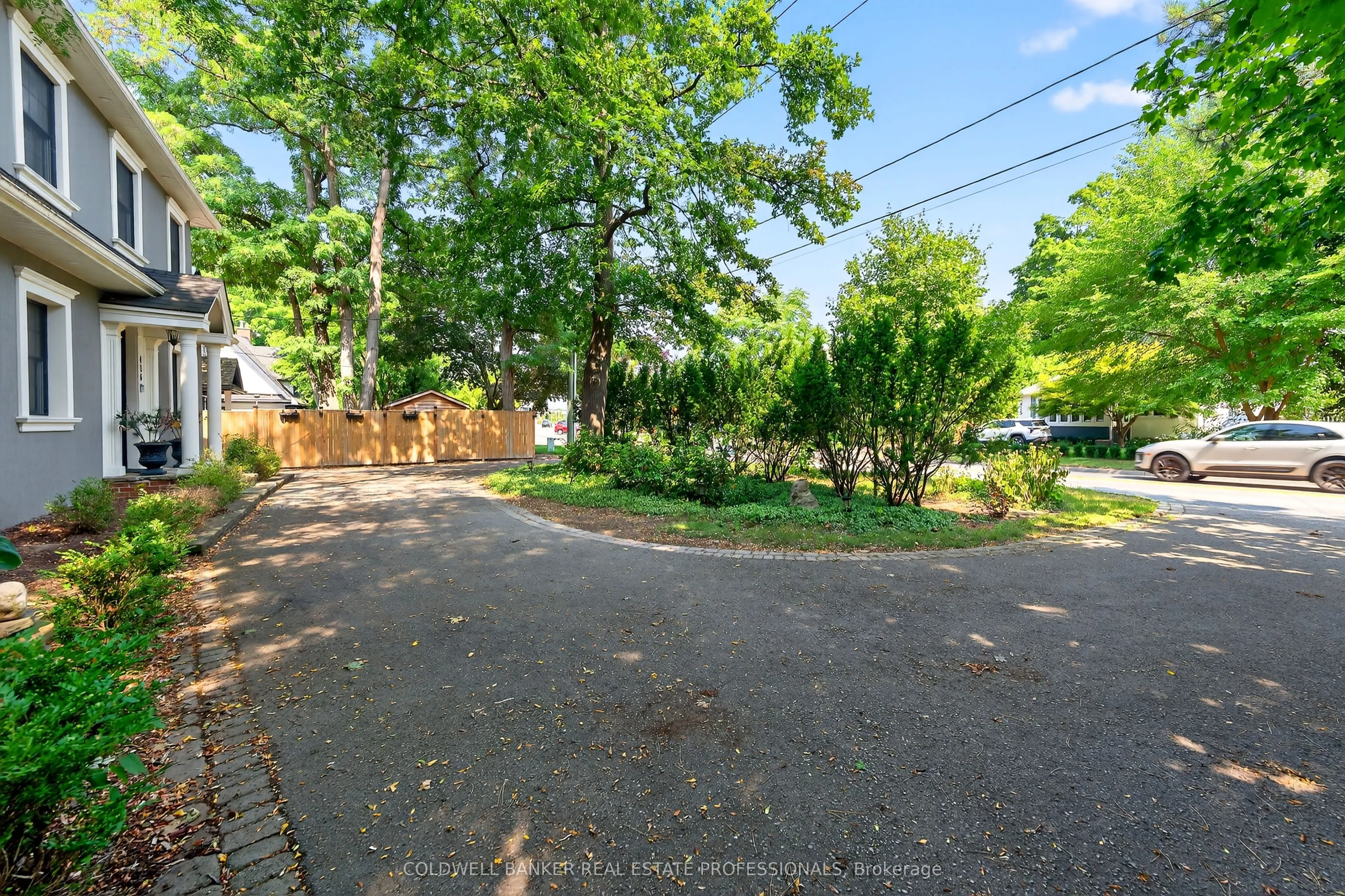 416 Trafalgar Road