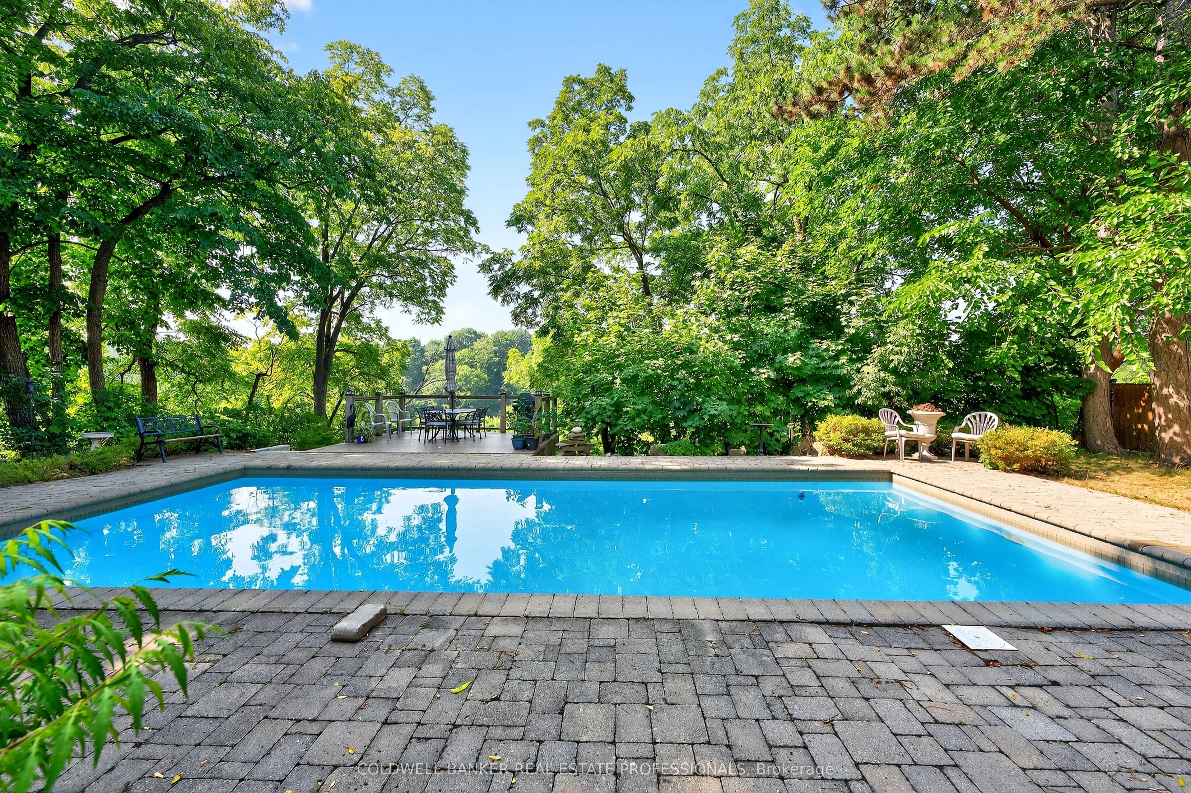 416 Trafalgar Road