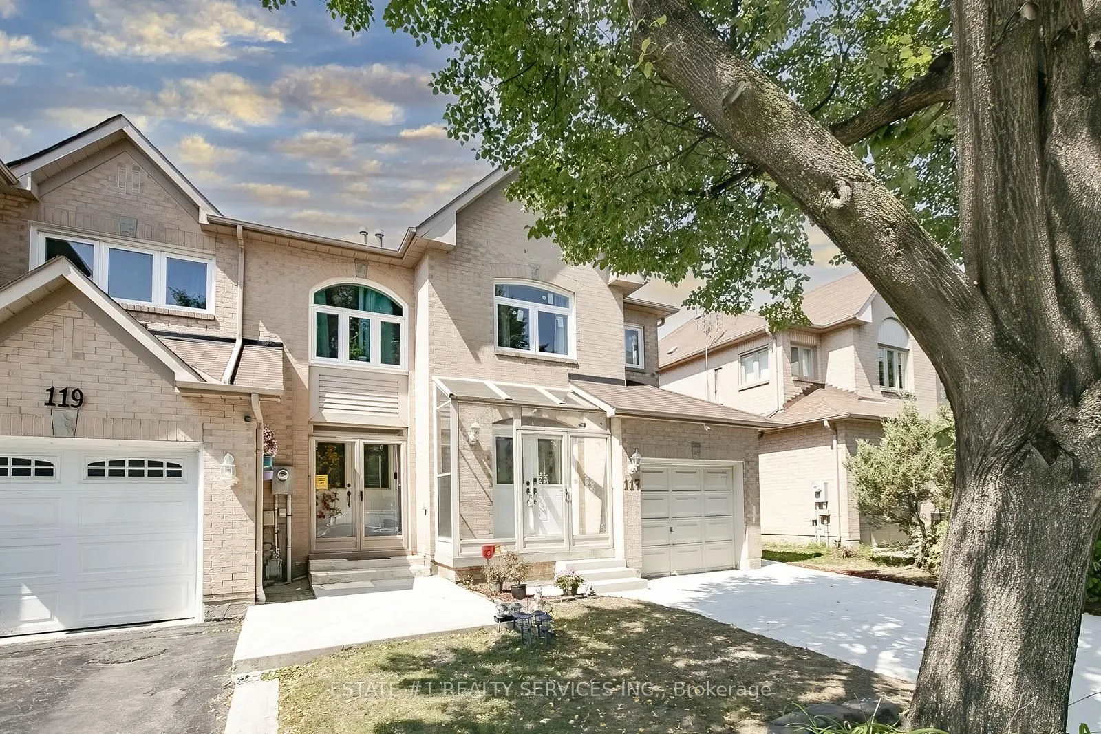 117 Richwood Crescent