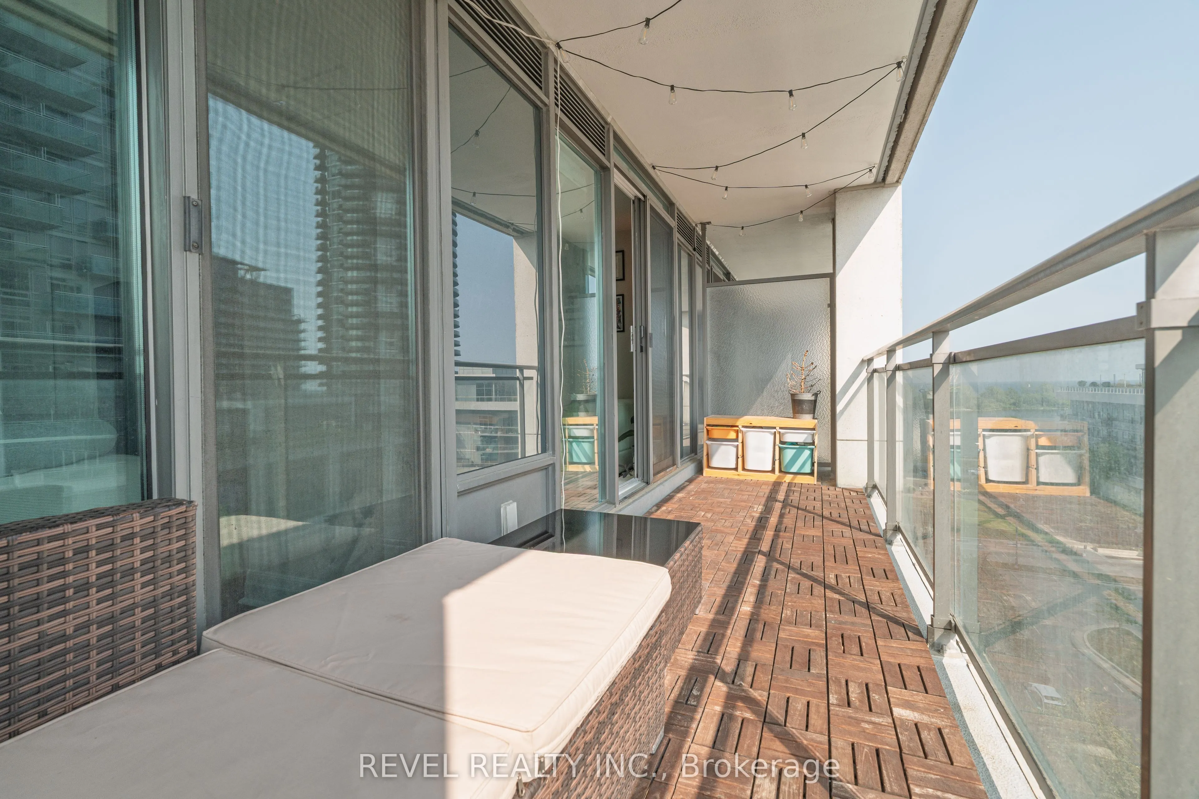 2121 Lake Shore Blvd W Boulevard W, #801