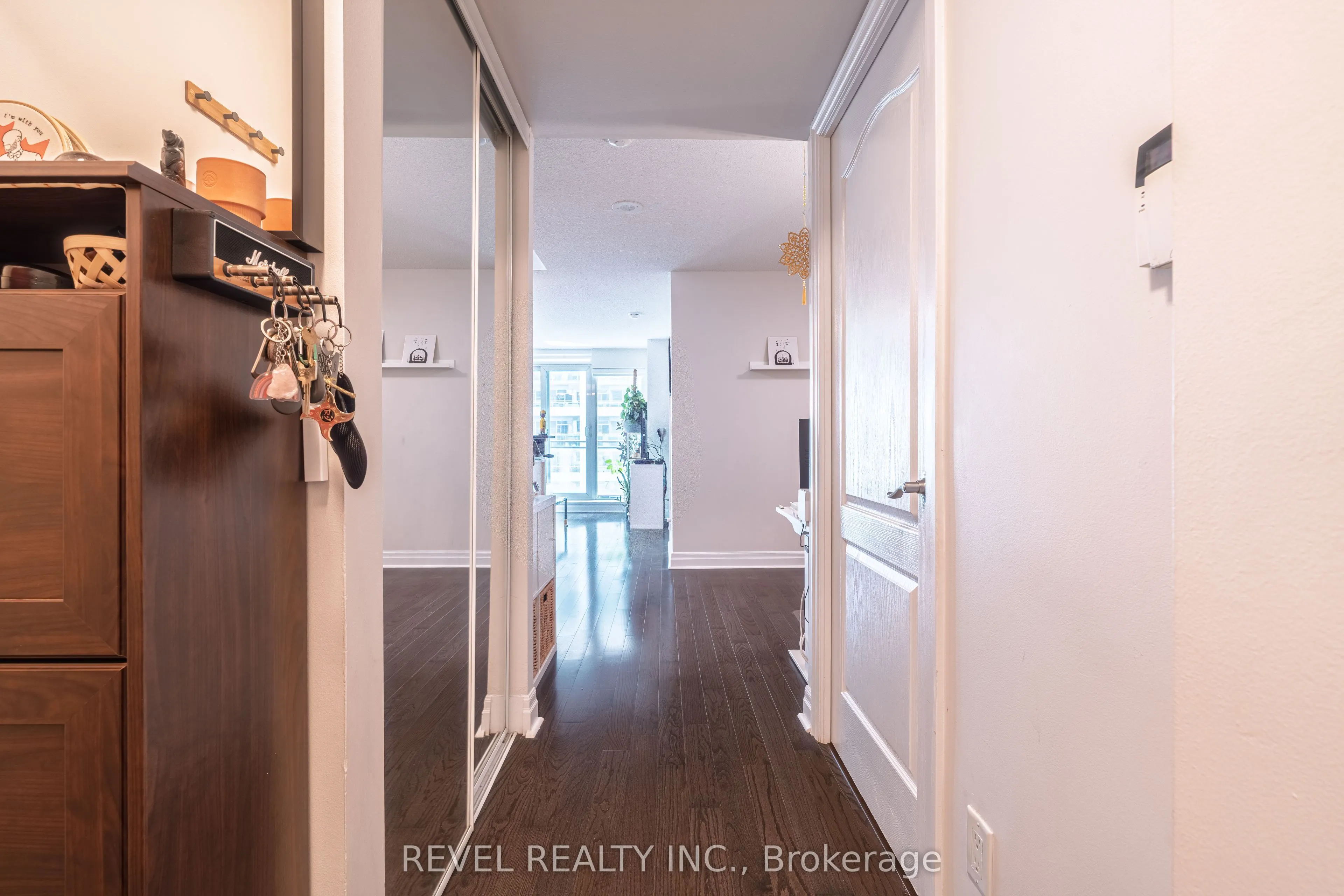 2121 Lake Shore Blvd W Boulevard W, #801