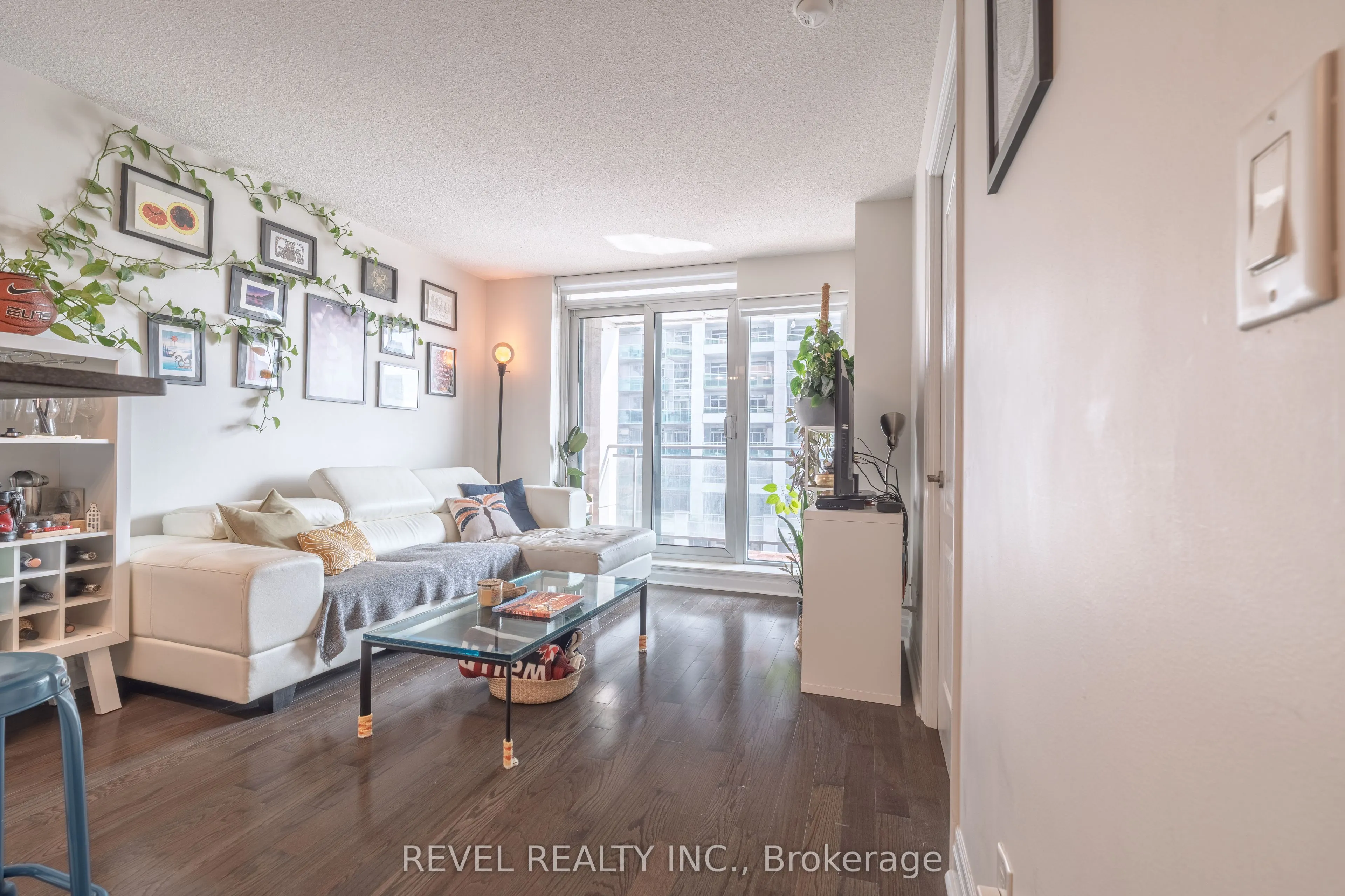 2121 Lake Shore Blvd W Boulevard W, #801