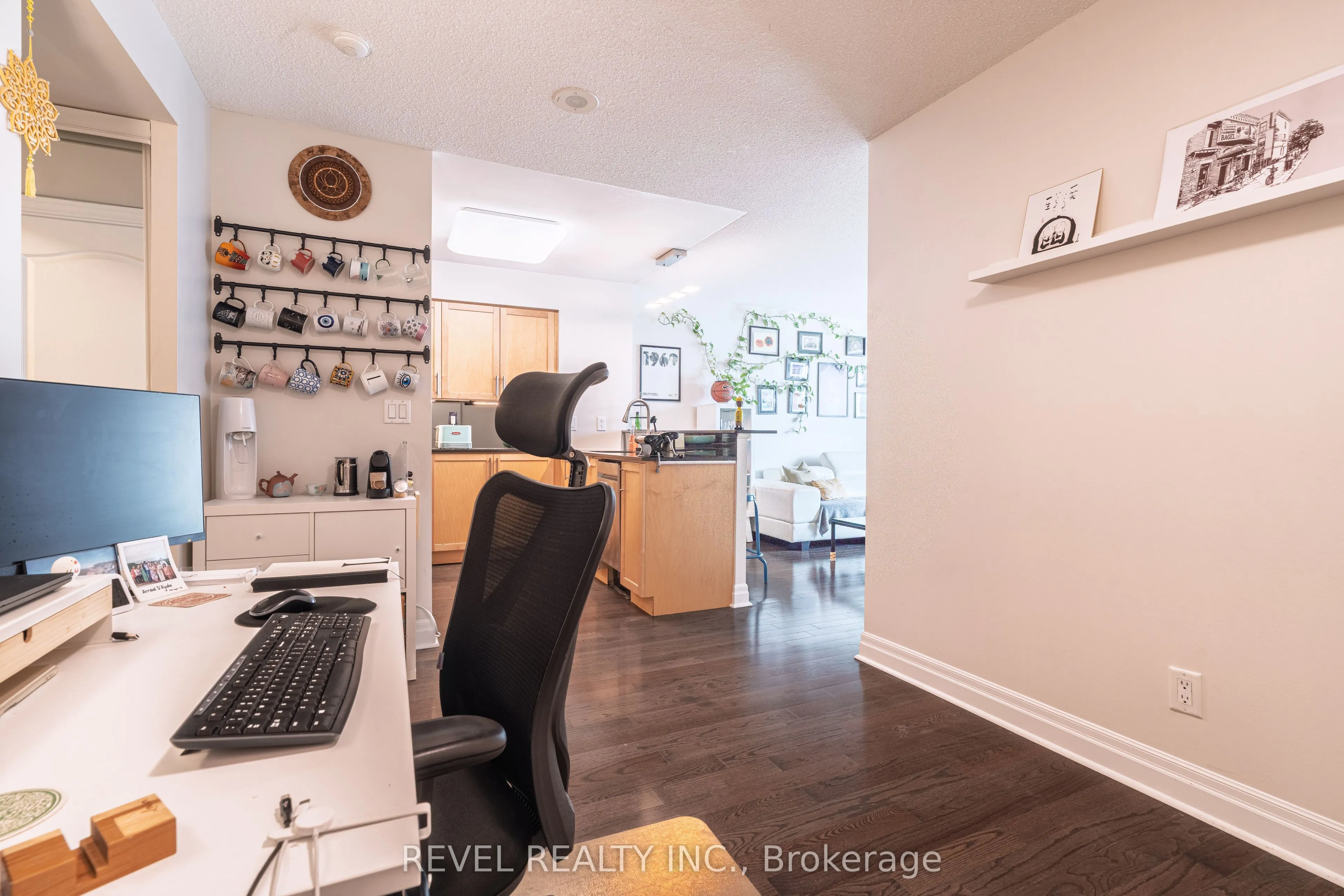 2121 Lake Shore Blvd W Boulevard W, #801