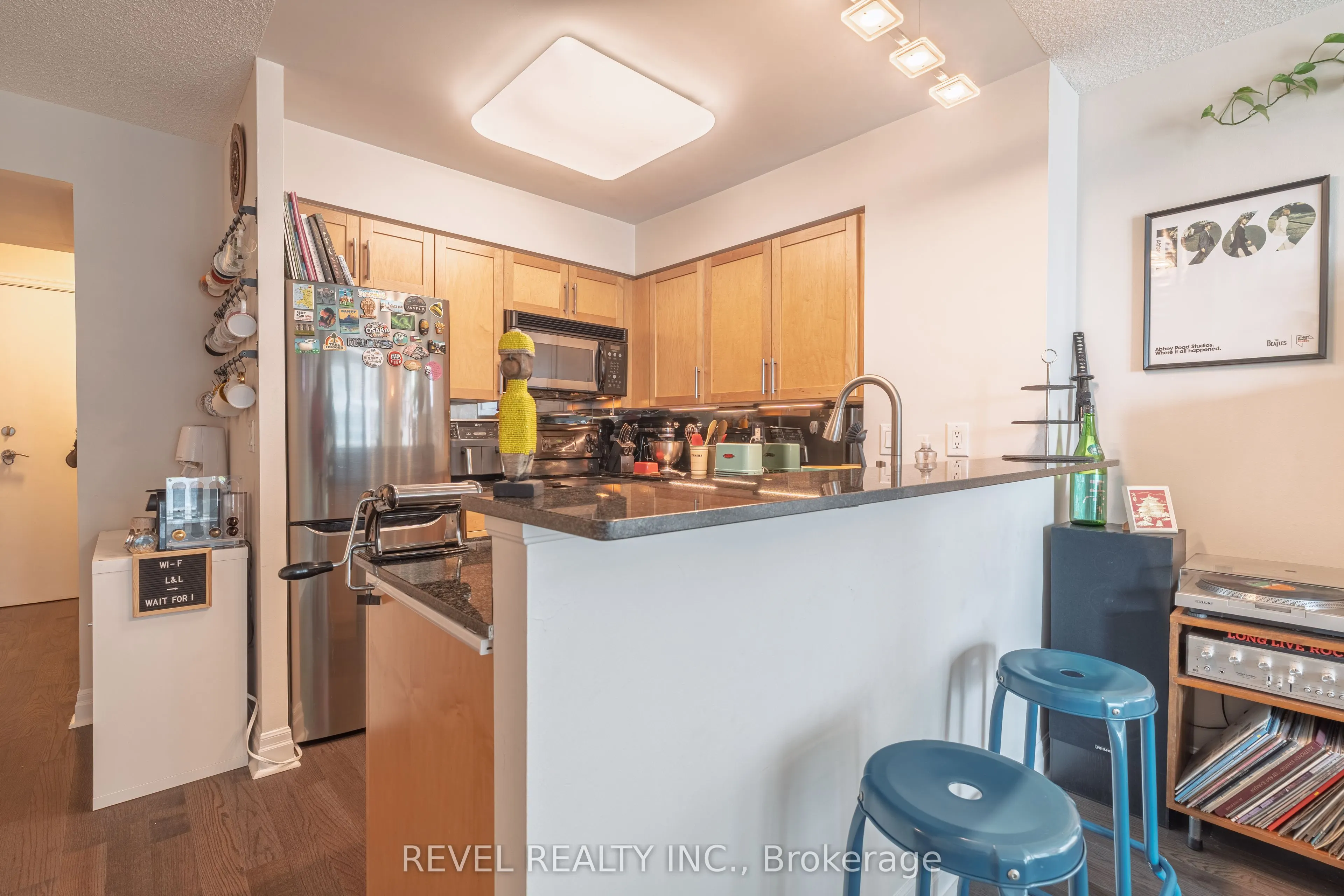 2121 Lake Shore Blvd W Boulevard W, #801