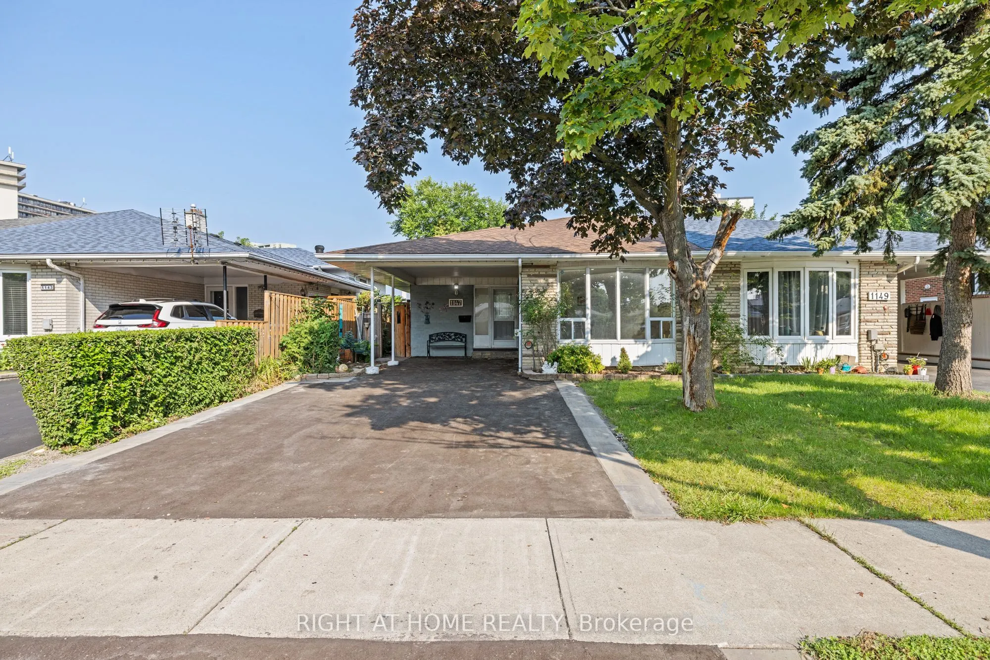 1147 Saturnia Crescent