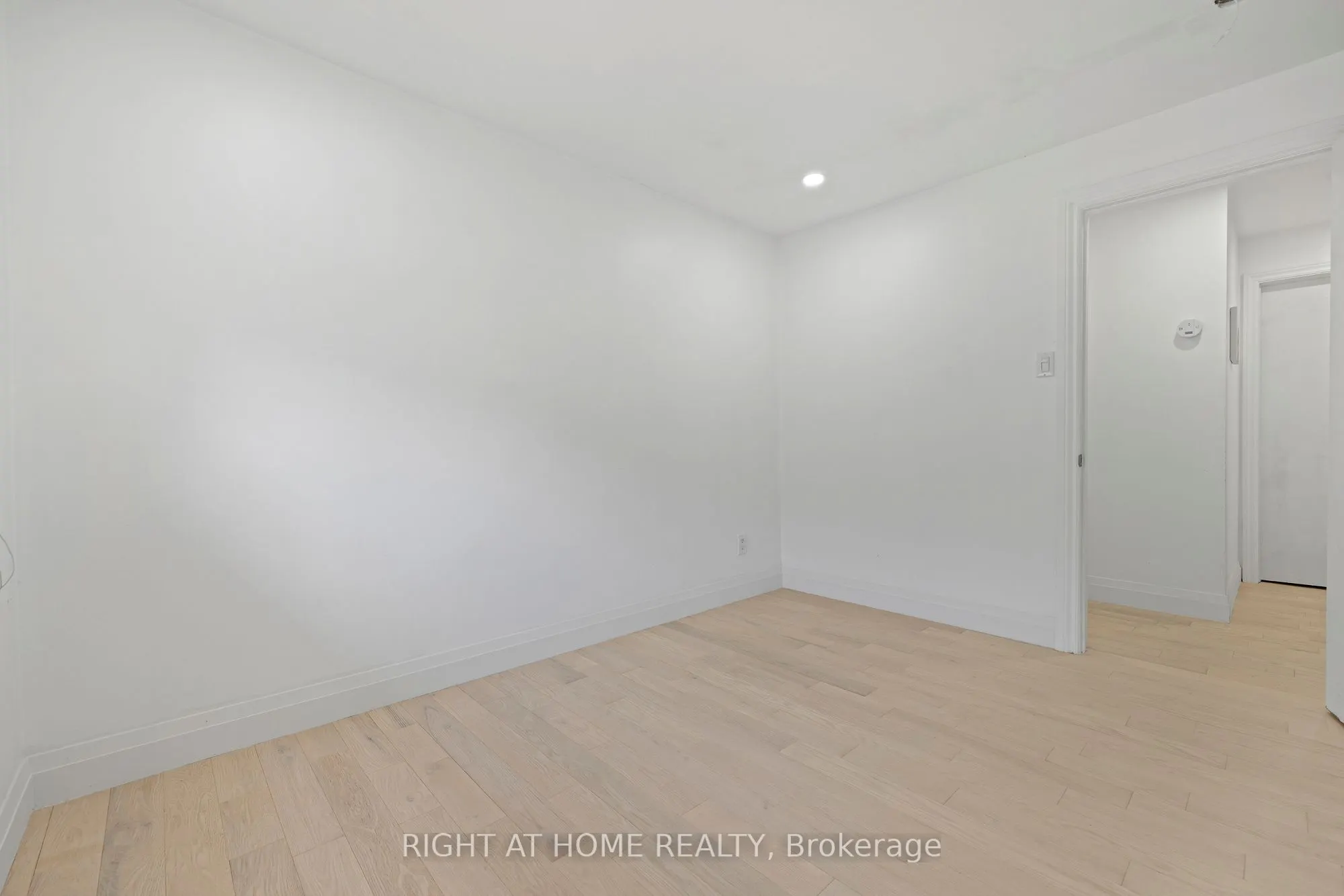 1147 Saturnia Crescent