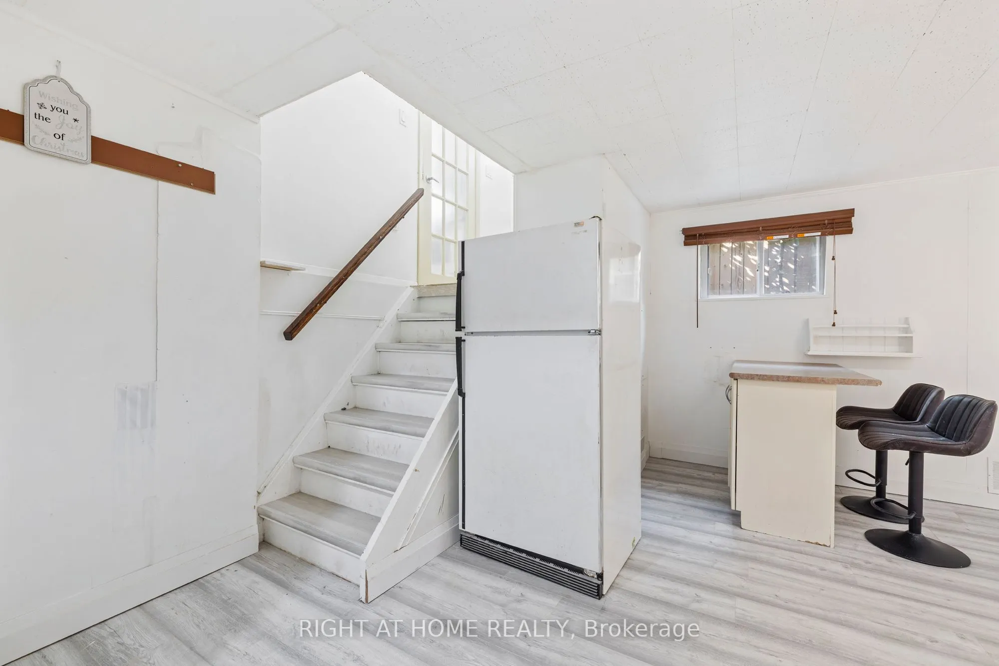 1147 Saturnia Crescent