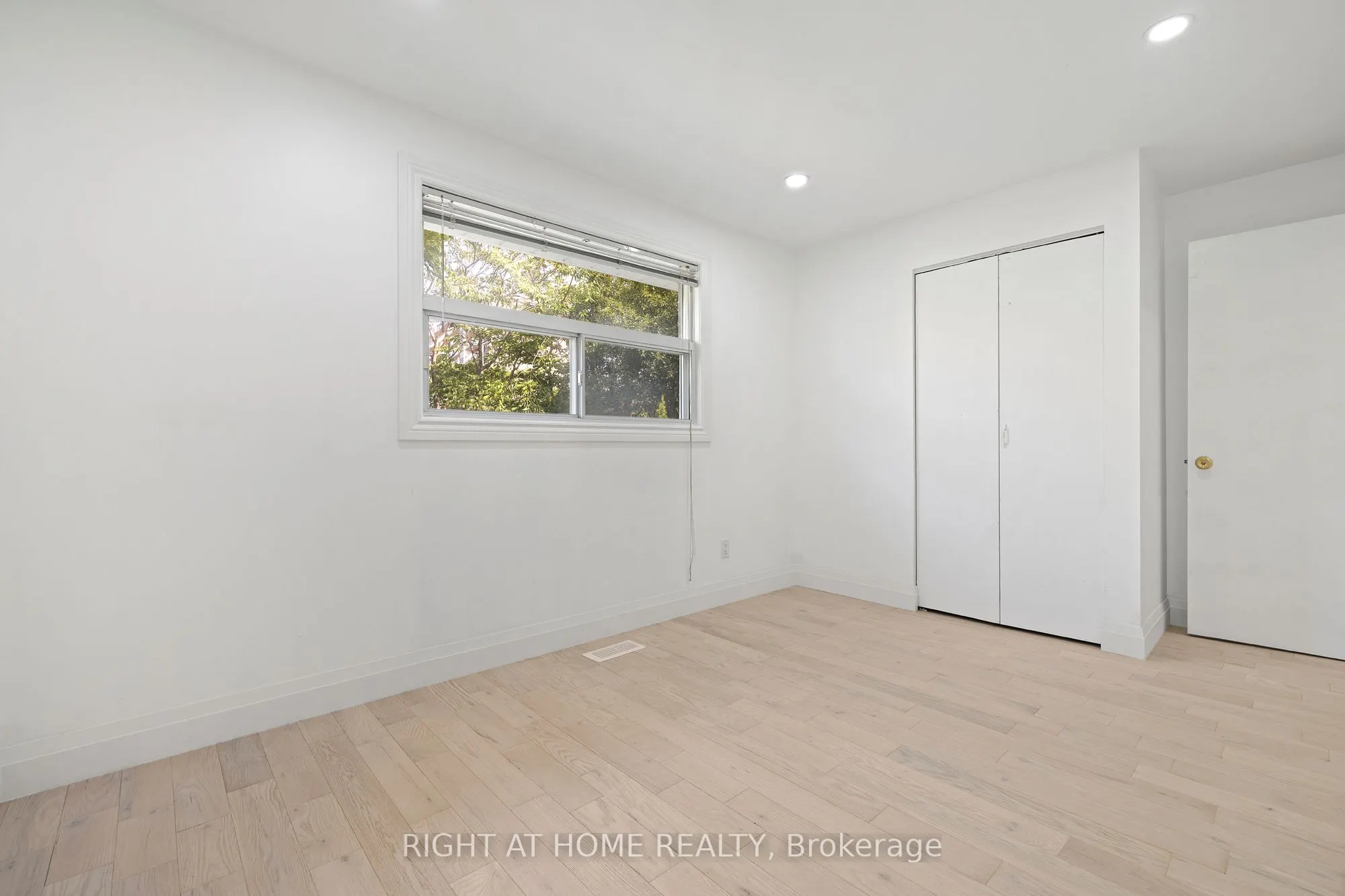 1147 Saturnia Crescent