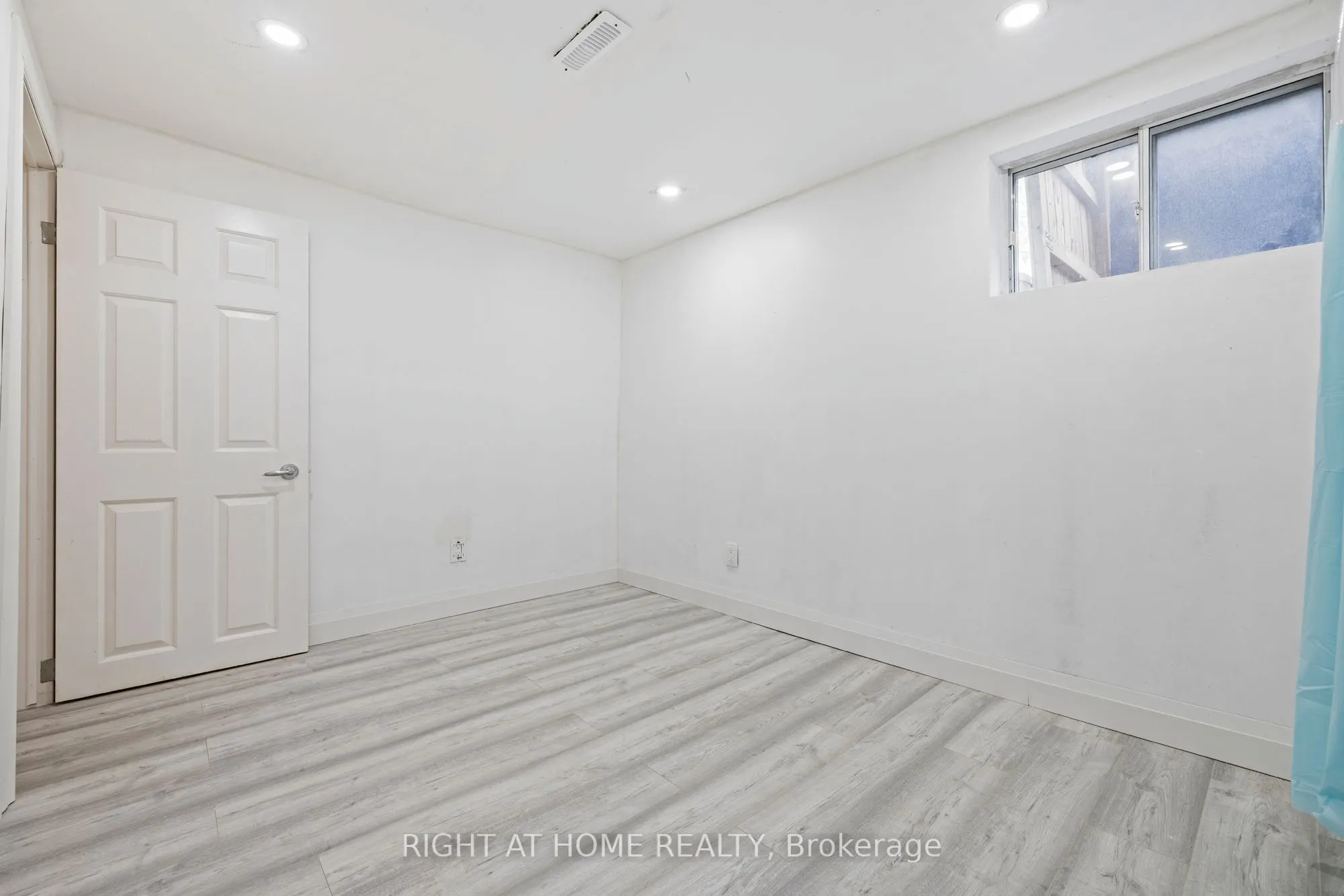 1147 Saturnia Crescent
