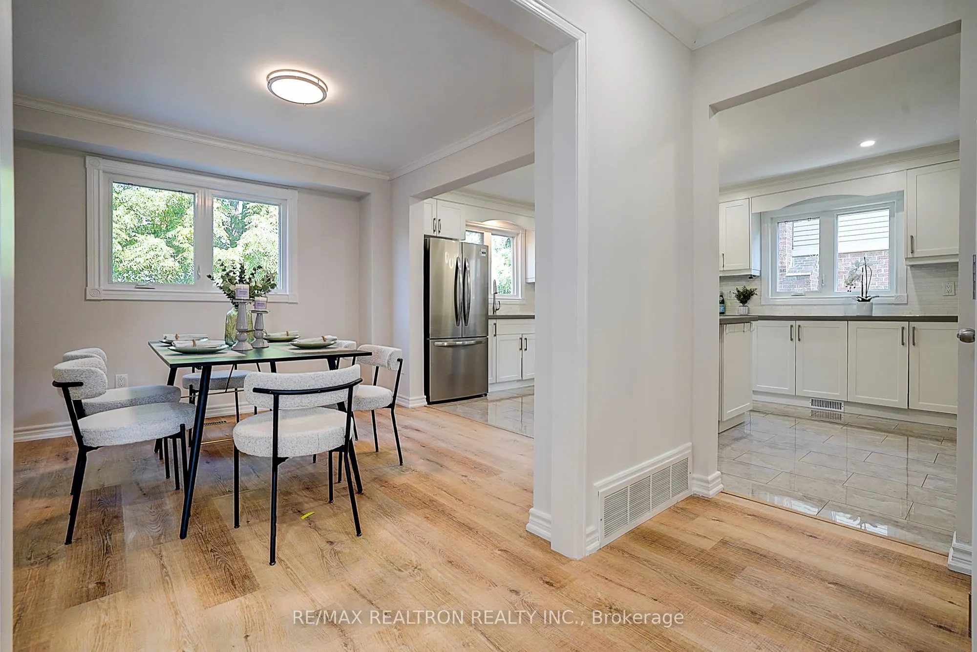 3031 Redstart Drive