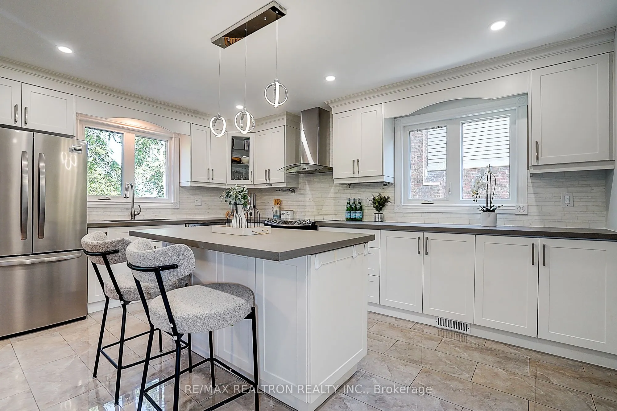 3031 Redstart Drive