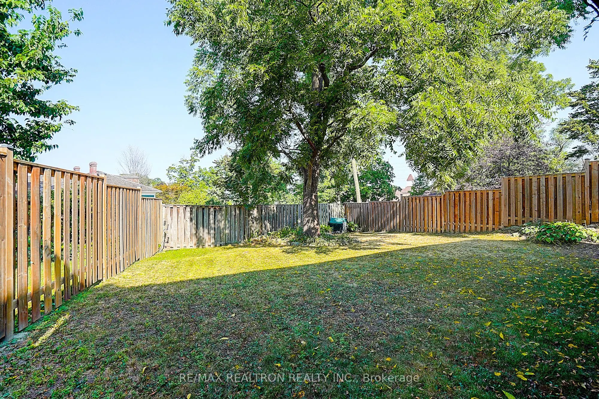 3031 Redstart Drive