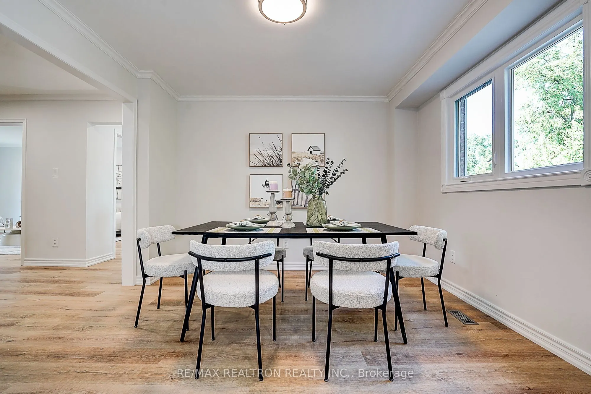 3031 Redstart Drive