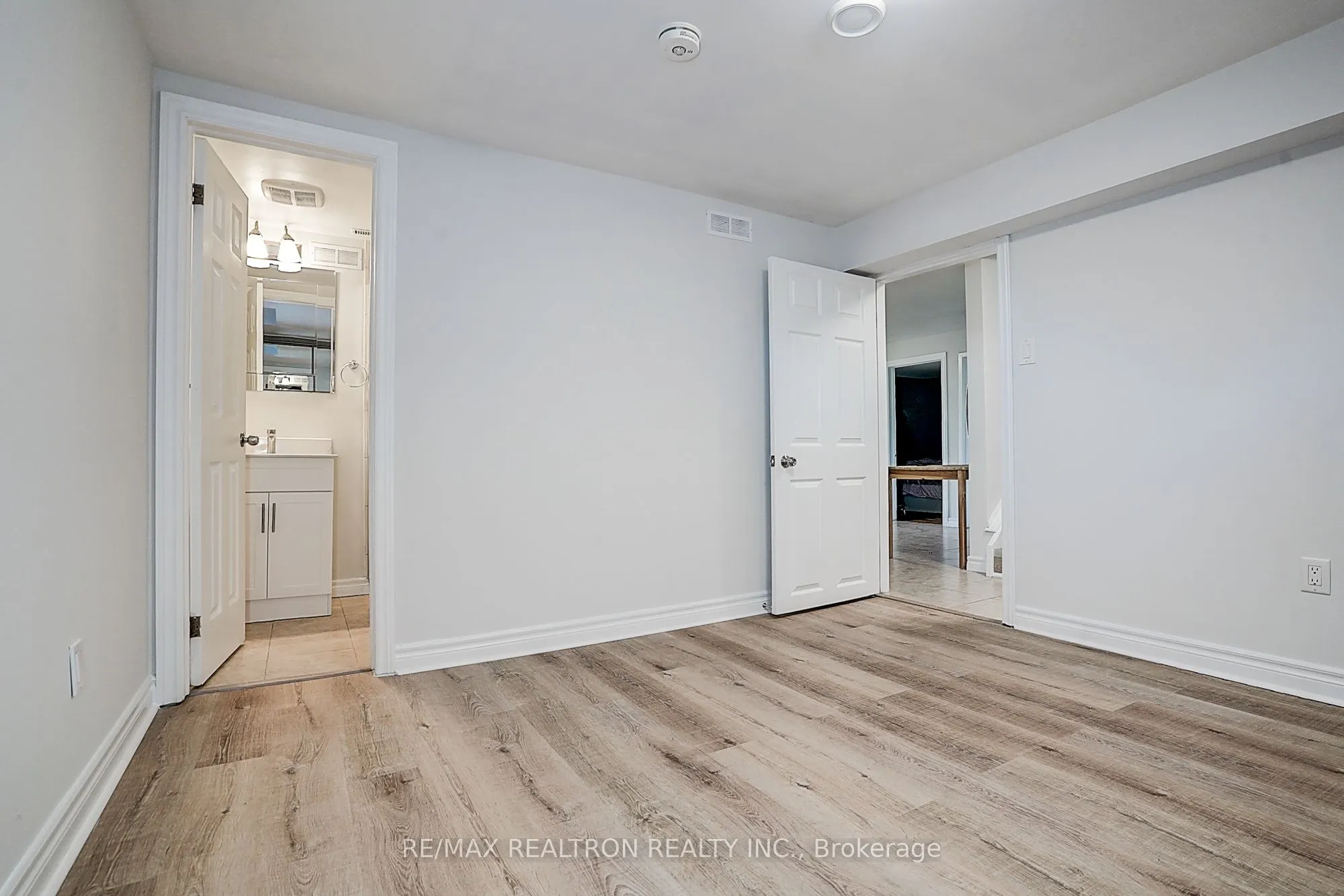 3031 Redstart Drive