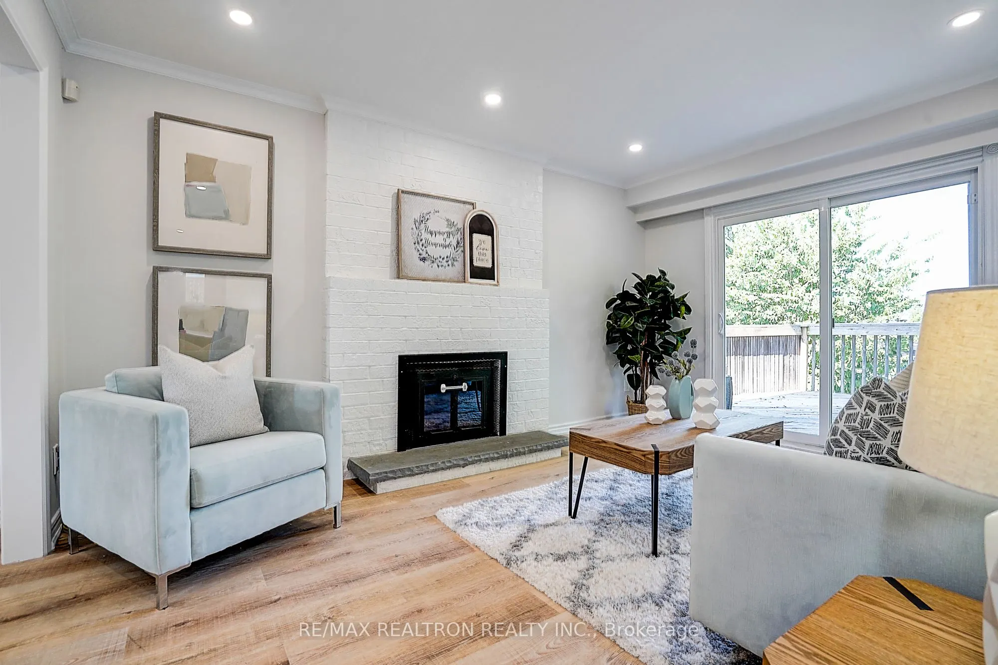 3031 Redstart Drive