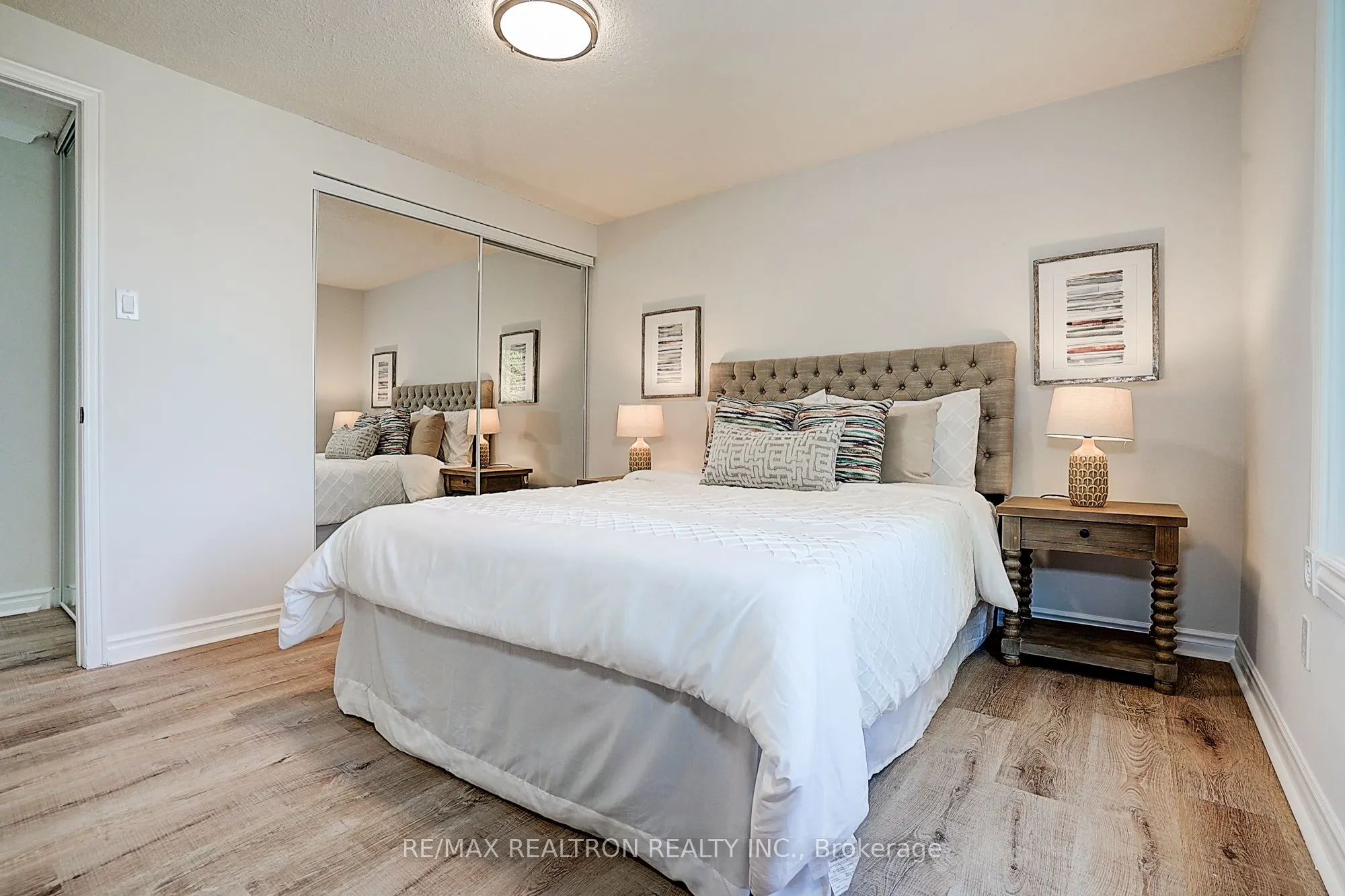 3031 Redstart Drive