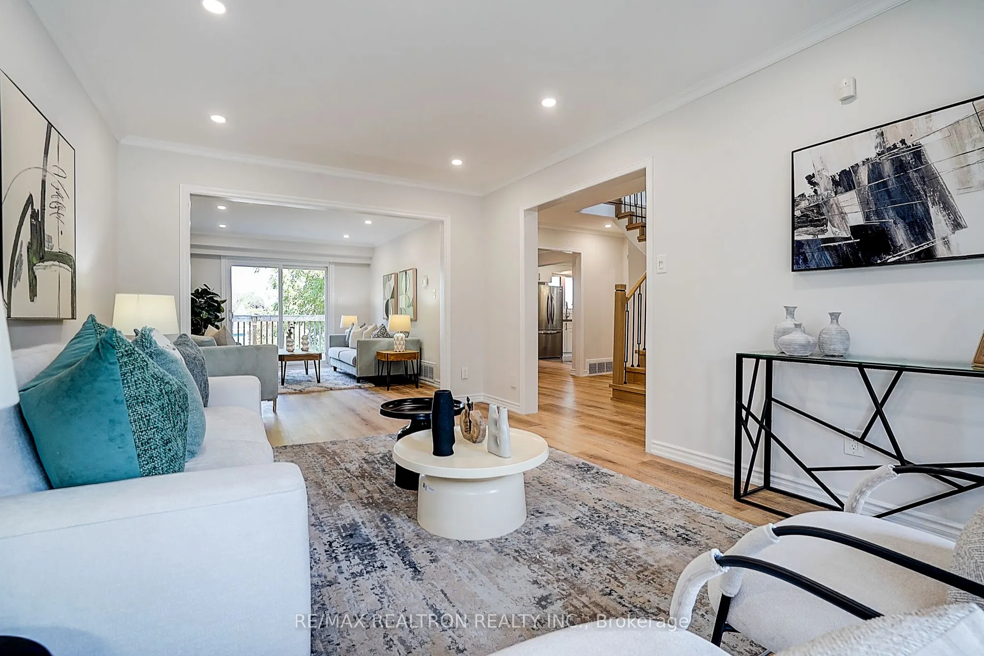 3031 Redstart Drive