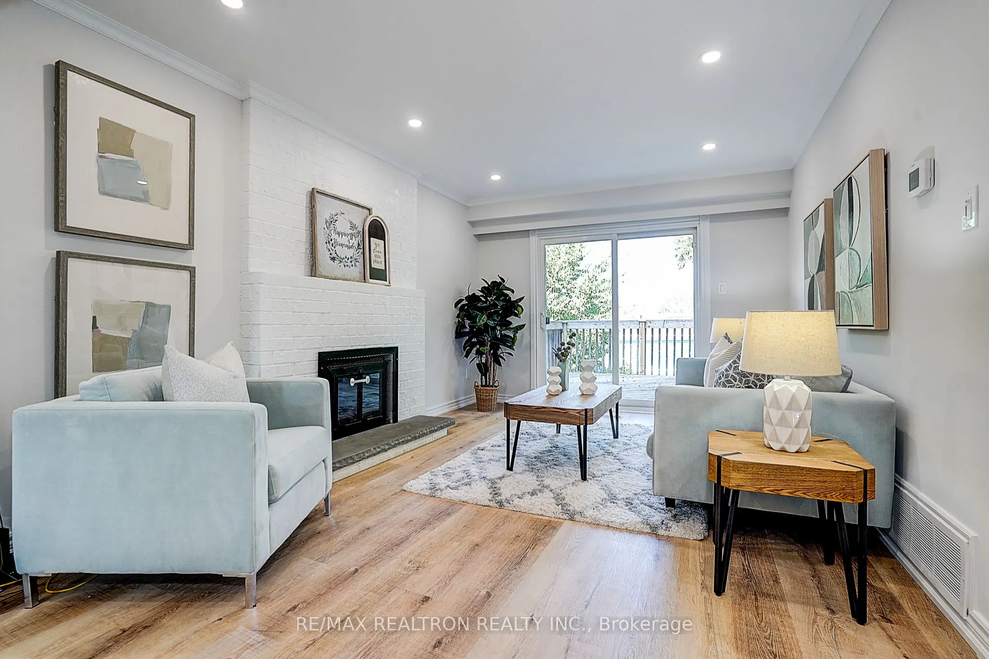 3031 Redstart Drive
