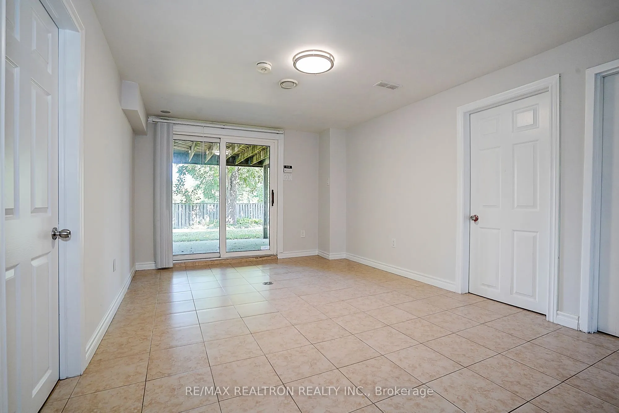 3031 Redstart Drive