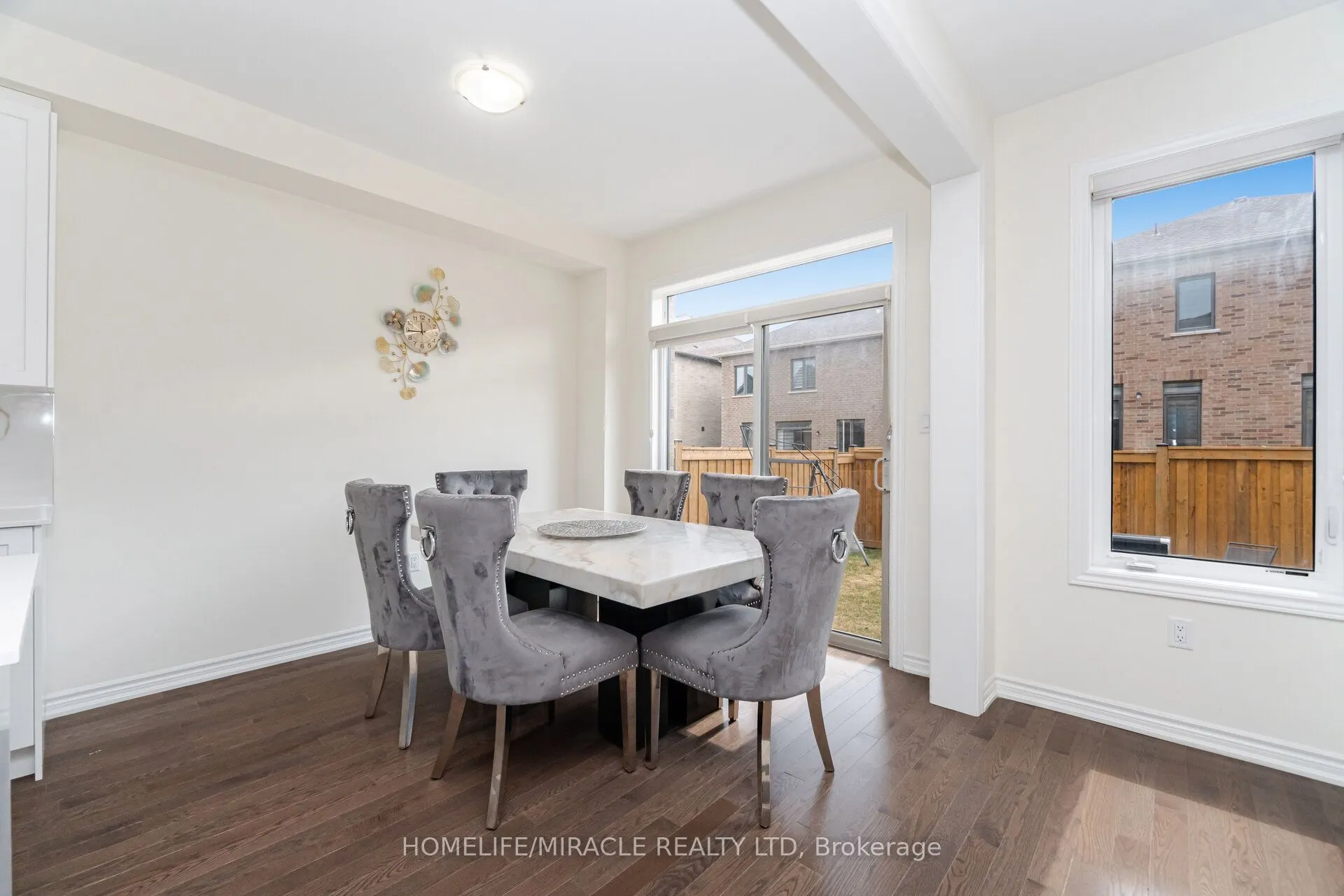 7 Aldenham Street
