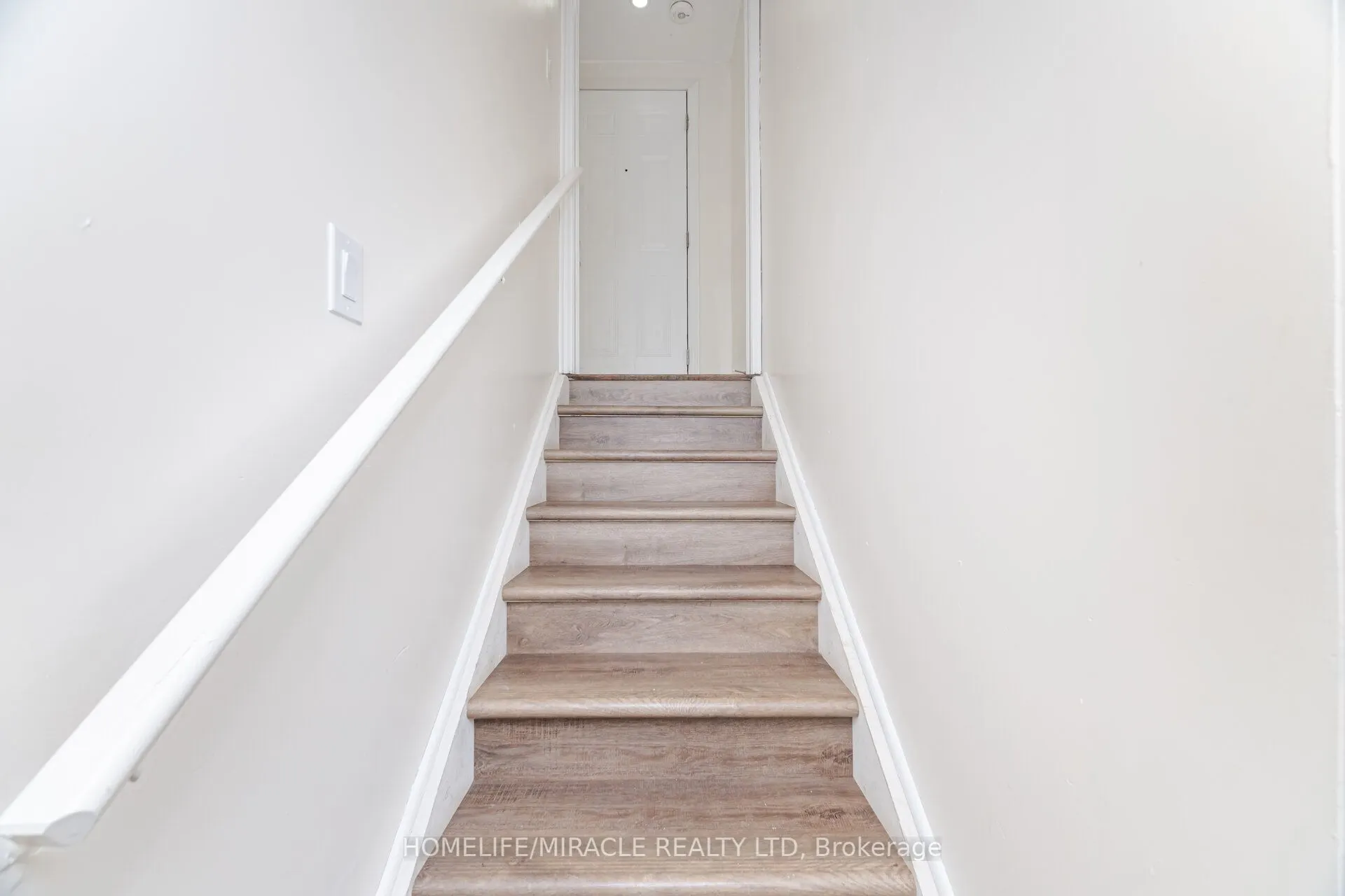 7 Aldenham Street