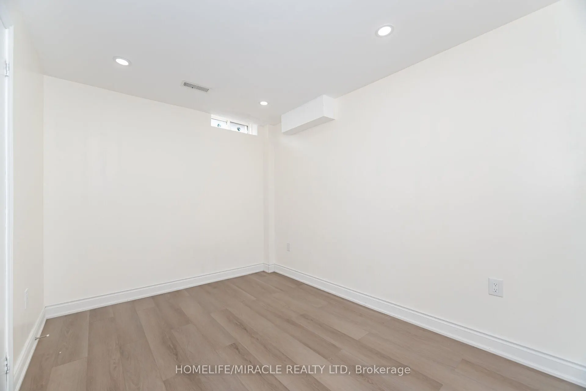 7 Aldenham Street