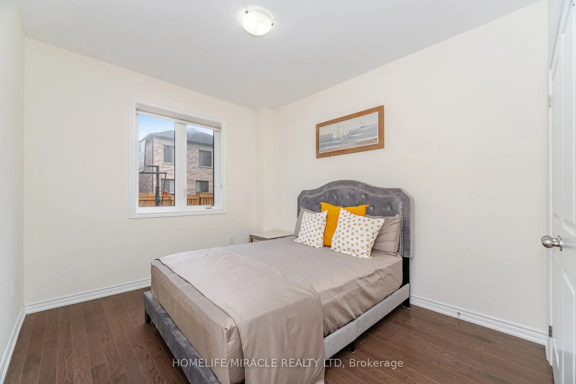 7 Aldenham Street