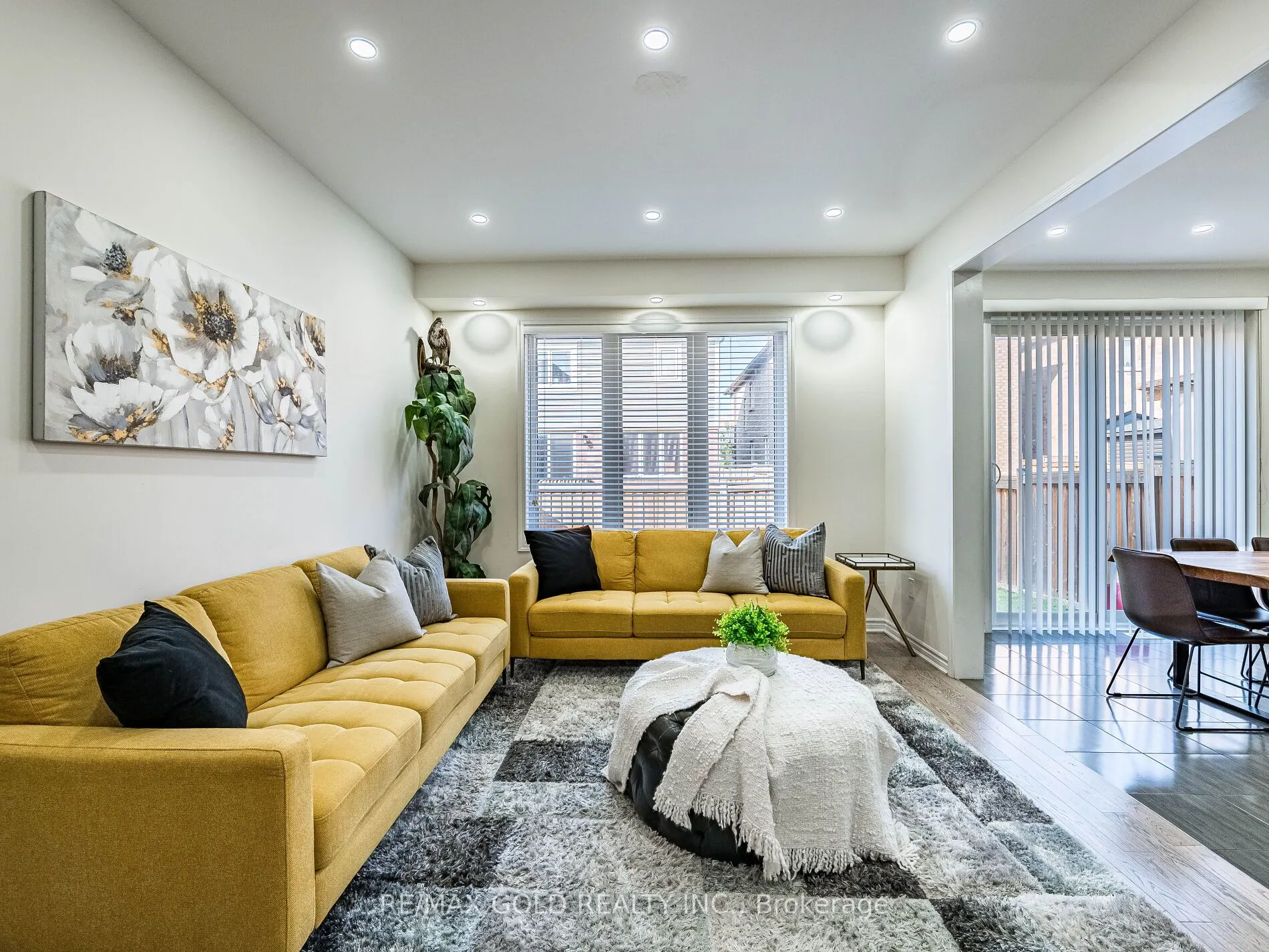 36 Feeder Street
