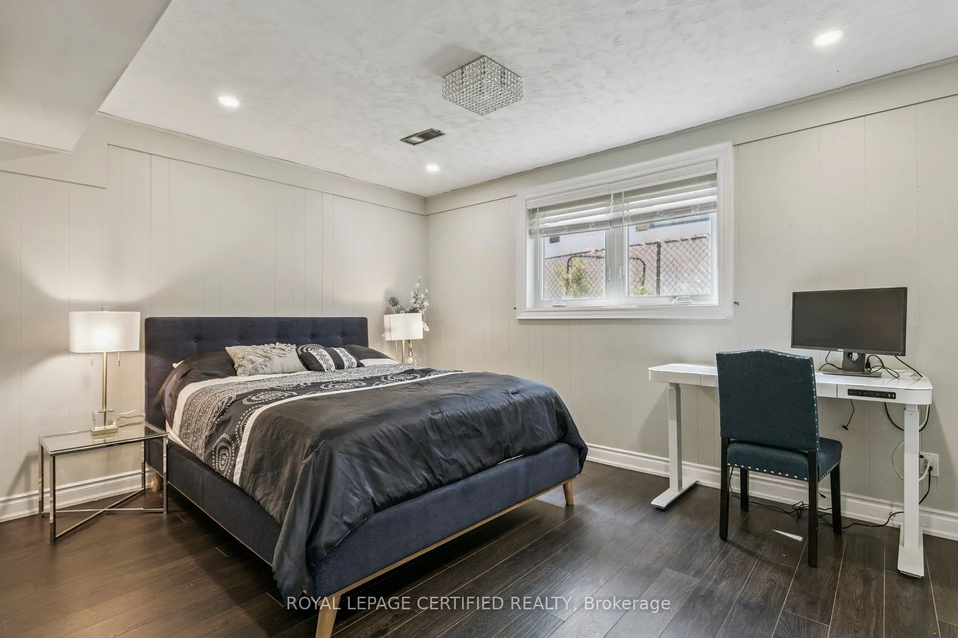 462 The Kingsway