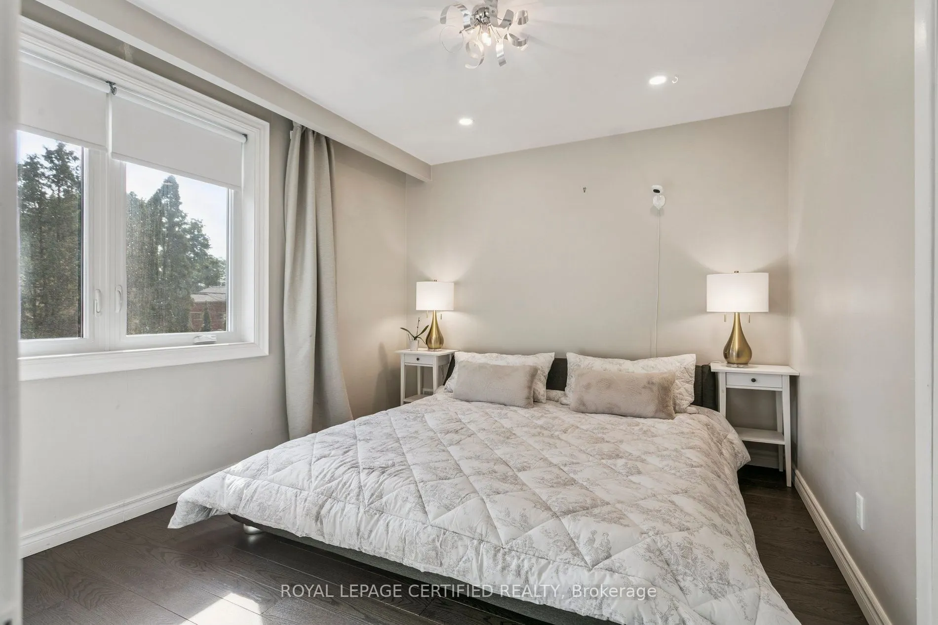 462 The Kingsway