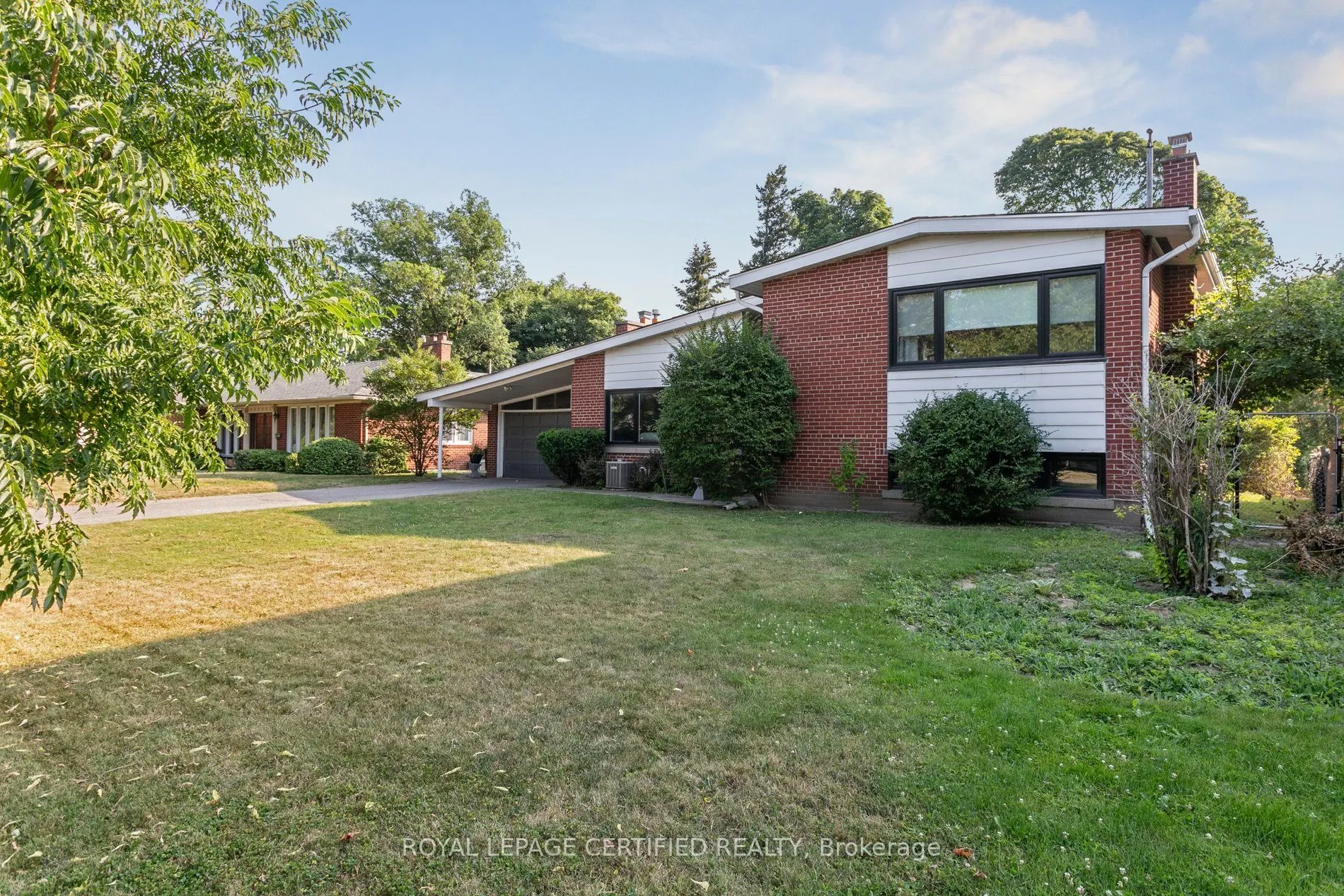 462 The Kingsway