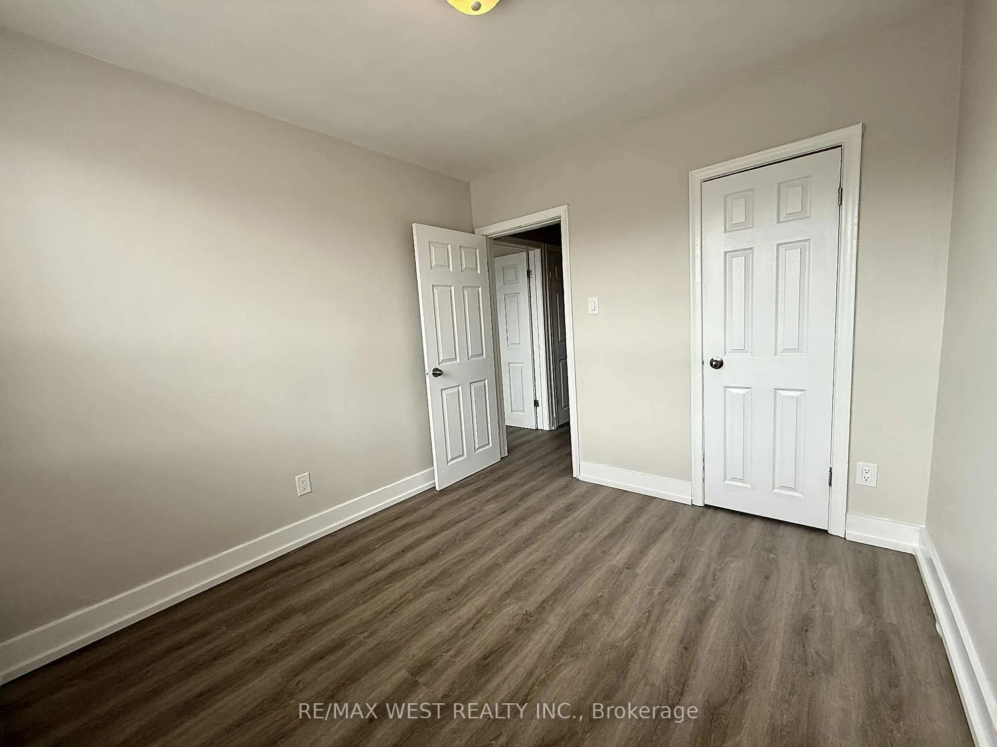 402 Royal York Road, #2