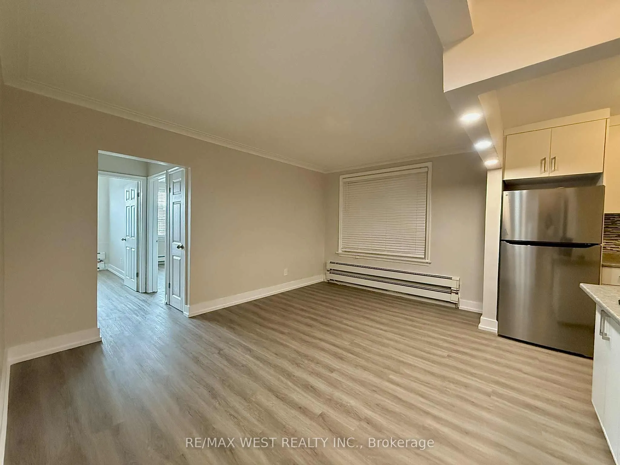 402 Royal York Road, #2