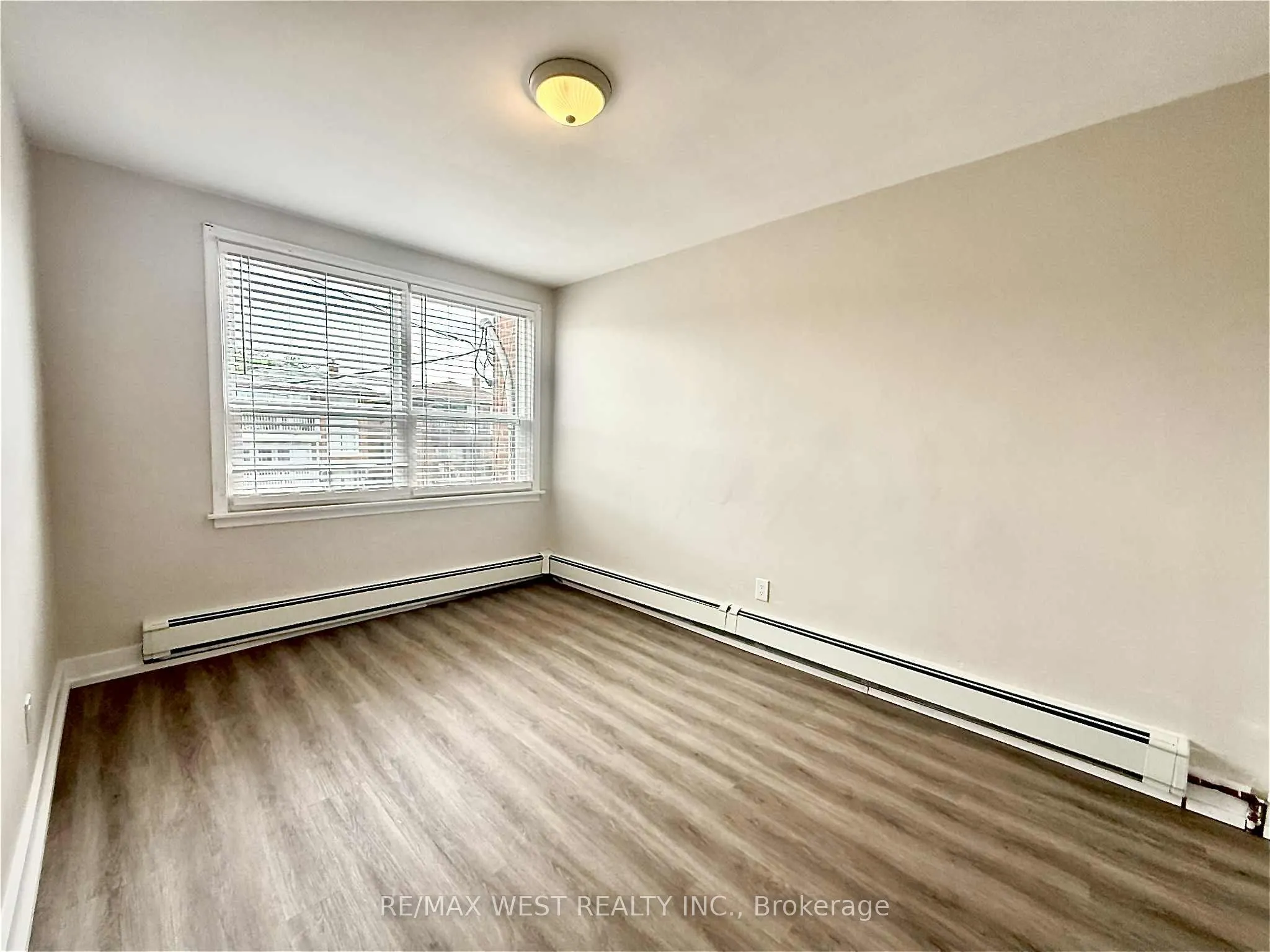 402 Royal York Road, #2