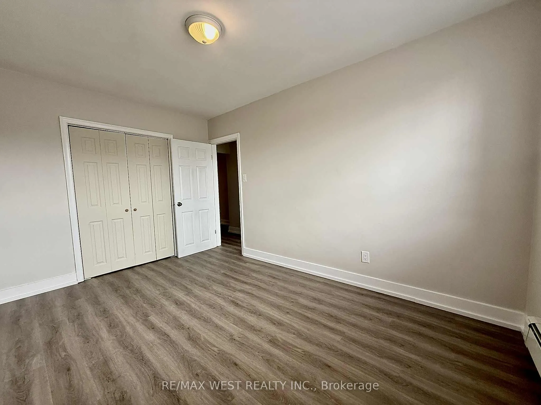 402 Royal York Road, #2