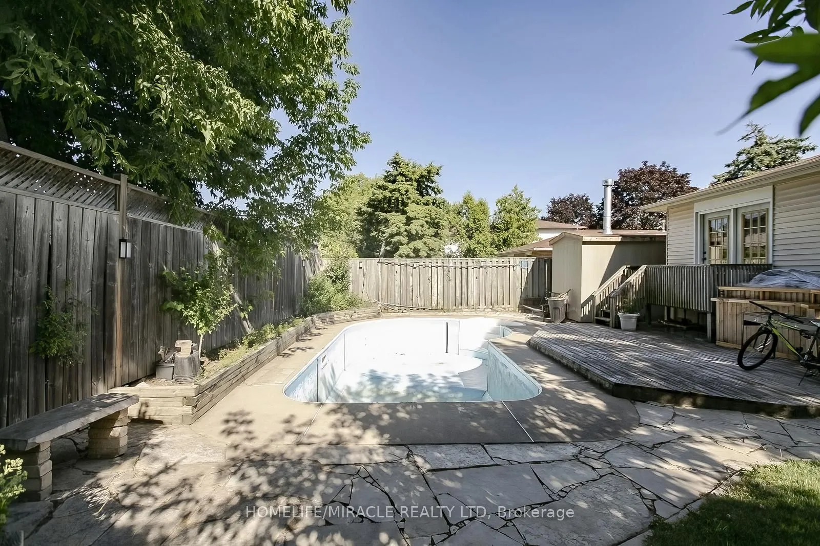 46 Reigate Avenue