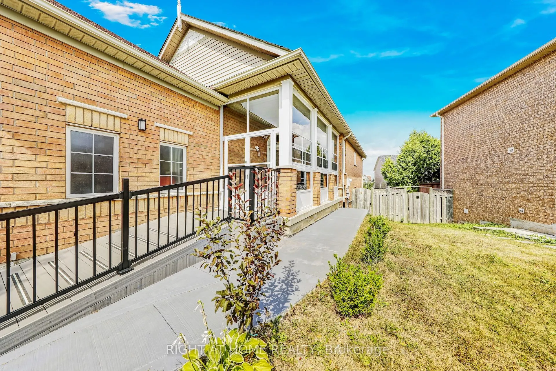 36 Hayloft Court