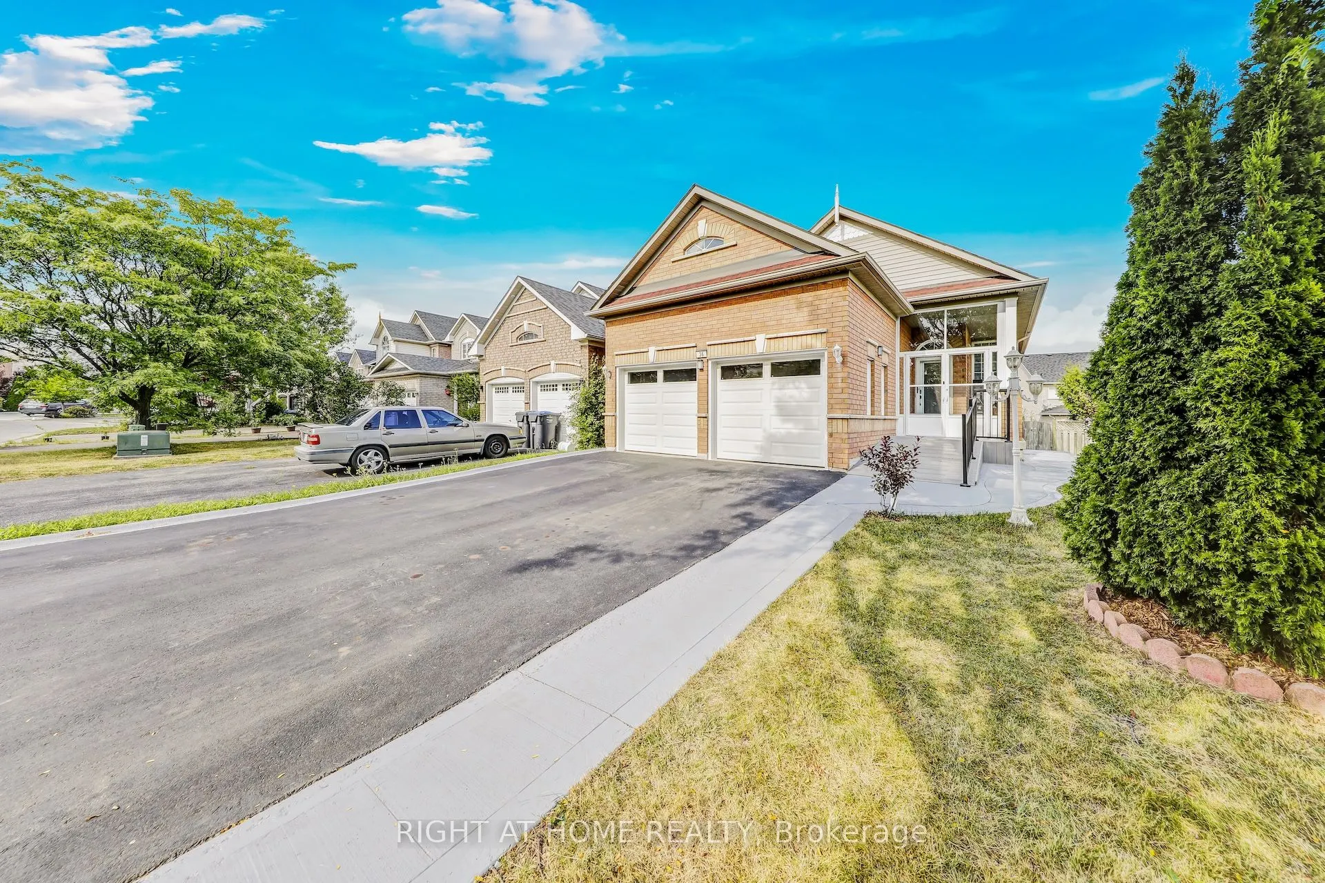 36 Hayloft Court