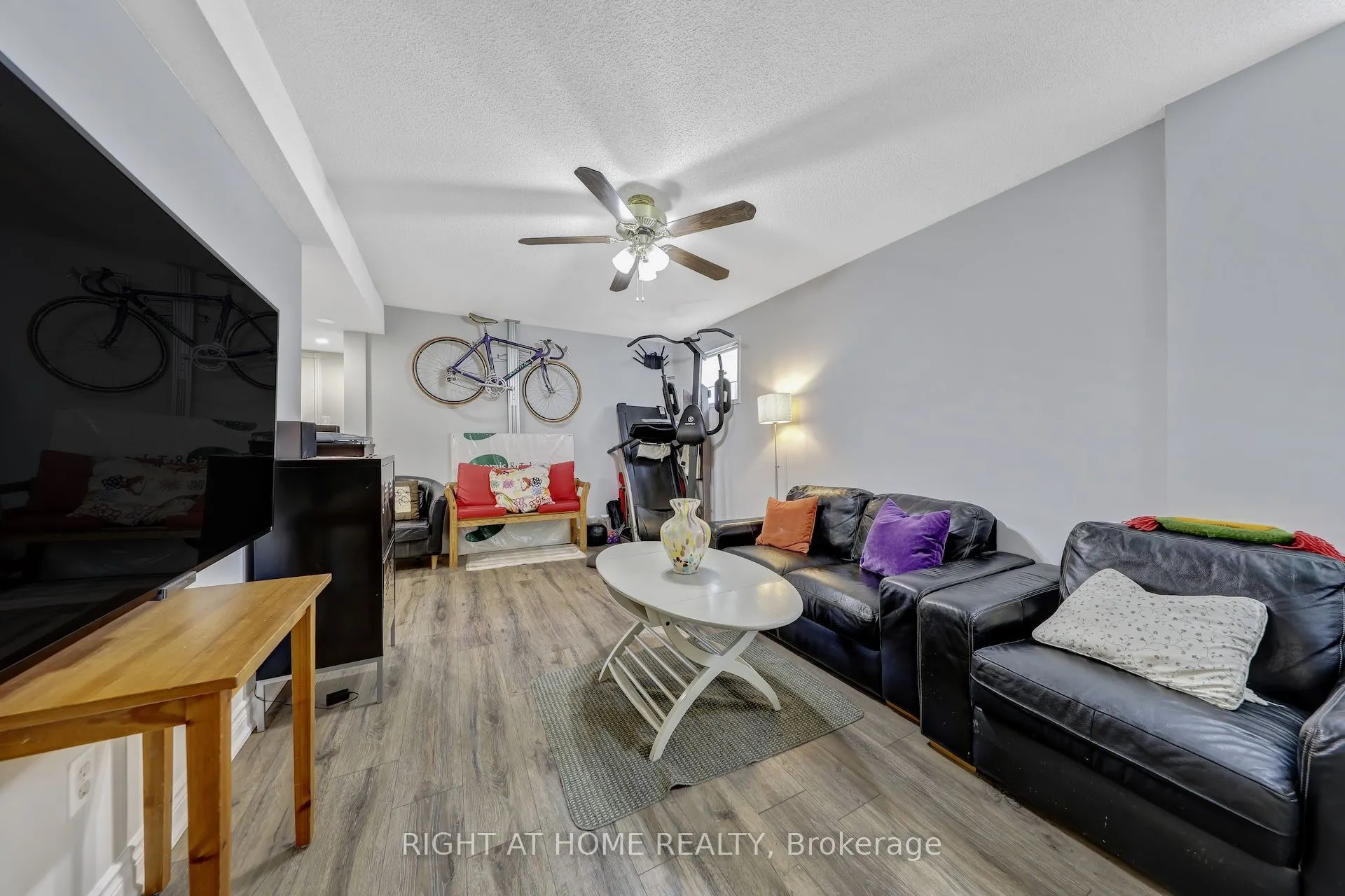 36 Hayloft Court