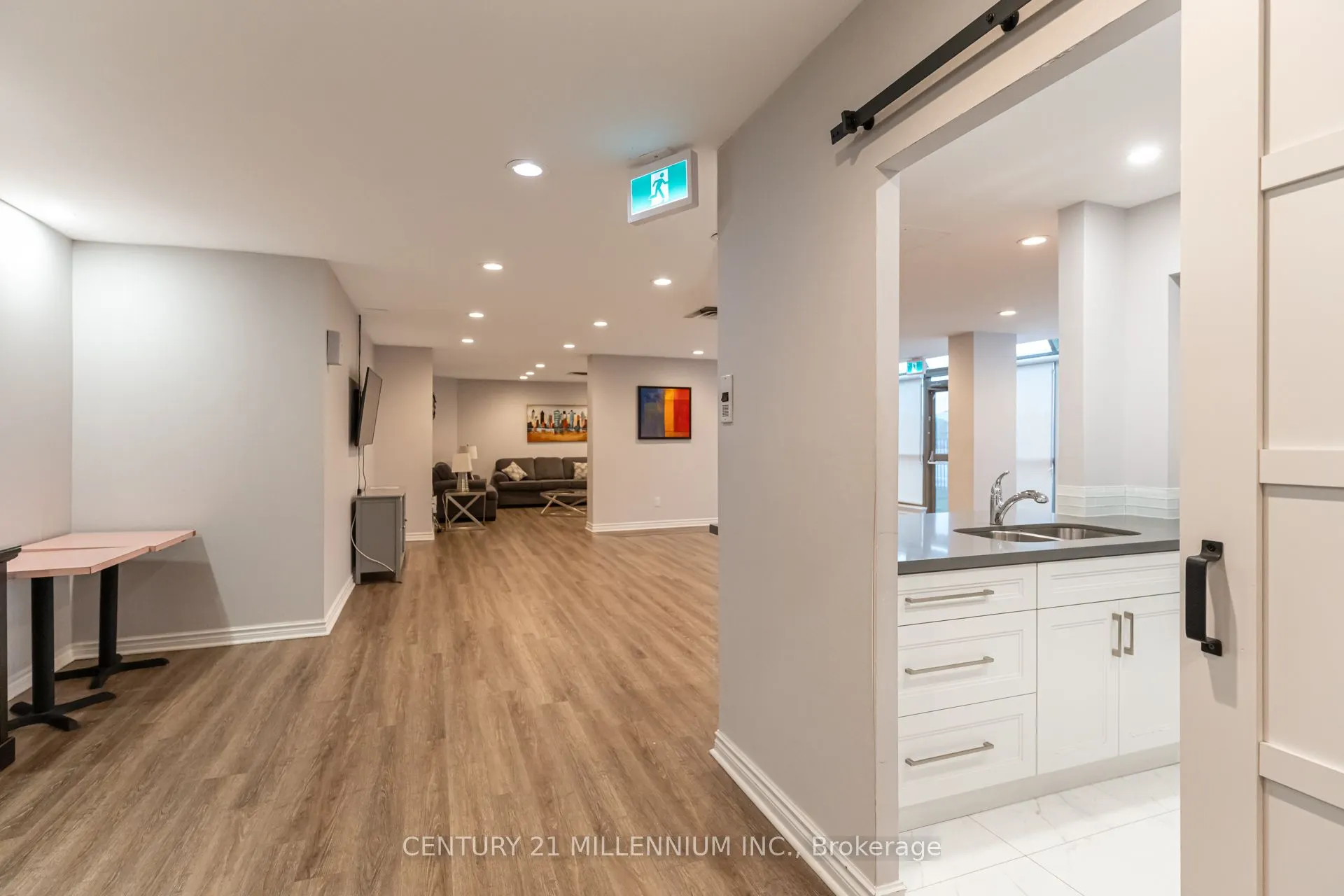 330 Rathburn Road W, #705