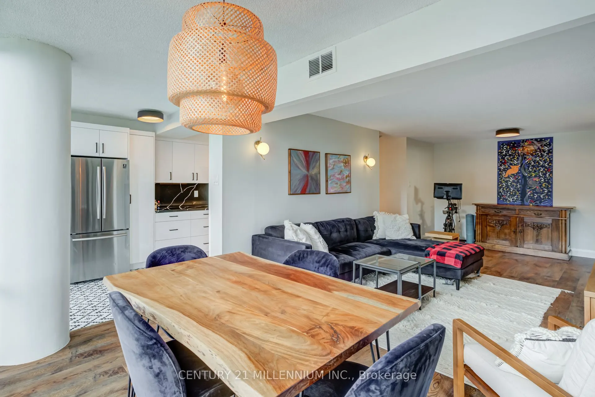 330 Rathburn Road W, #705