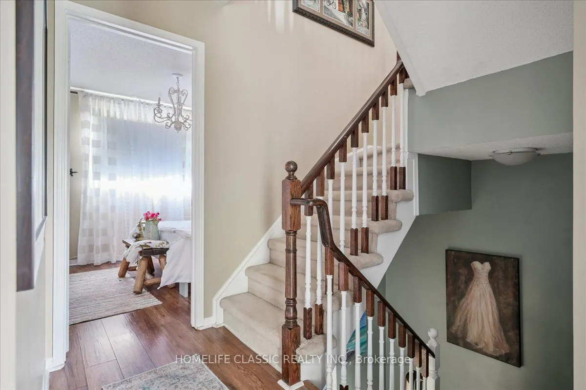 153 Glenashton Drive
