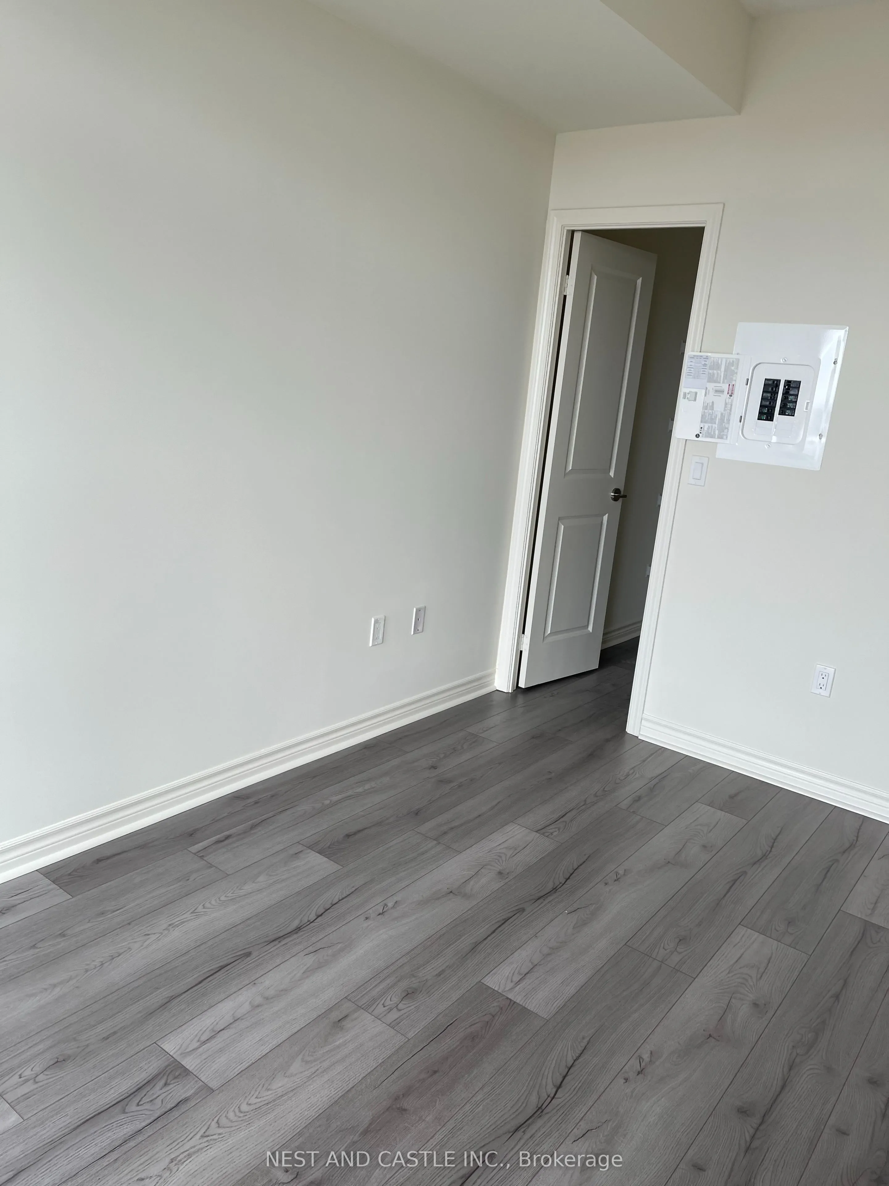 349 Rathburn Road W, #119