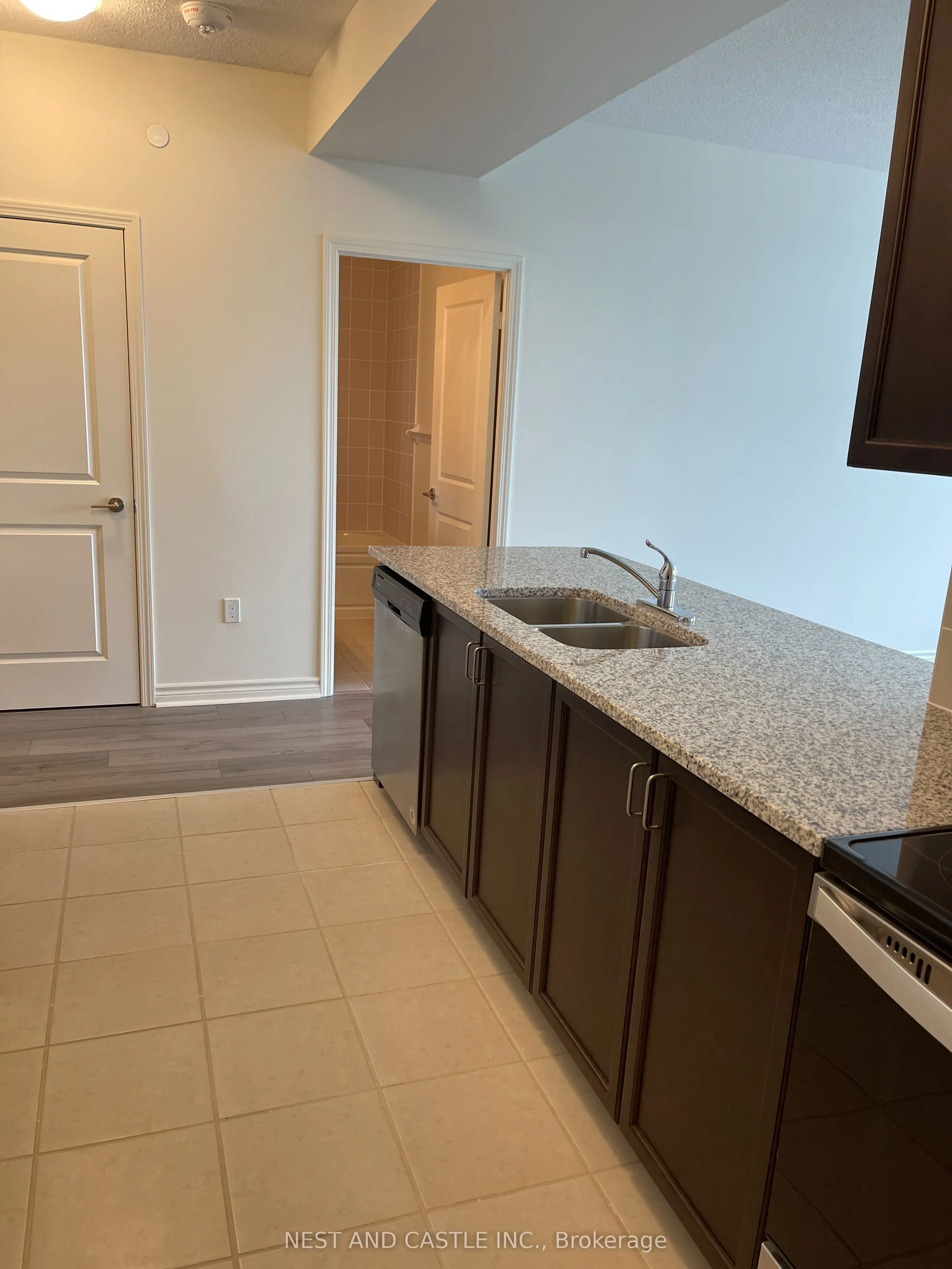 349 Rathburn Road W, #119
