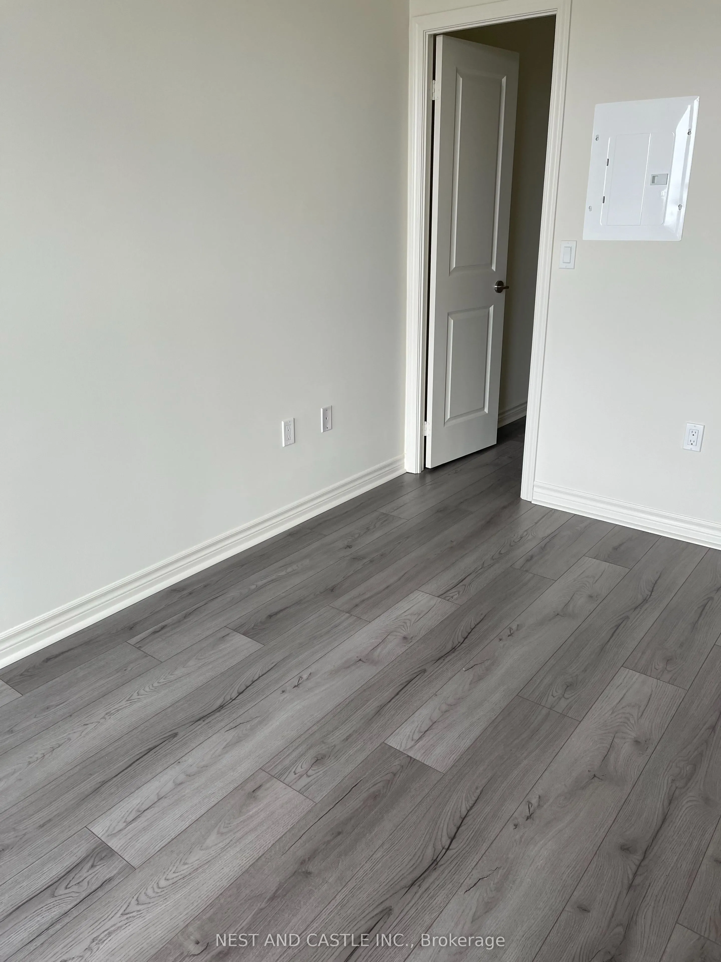 349 Rathburn Road W, #119