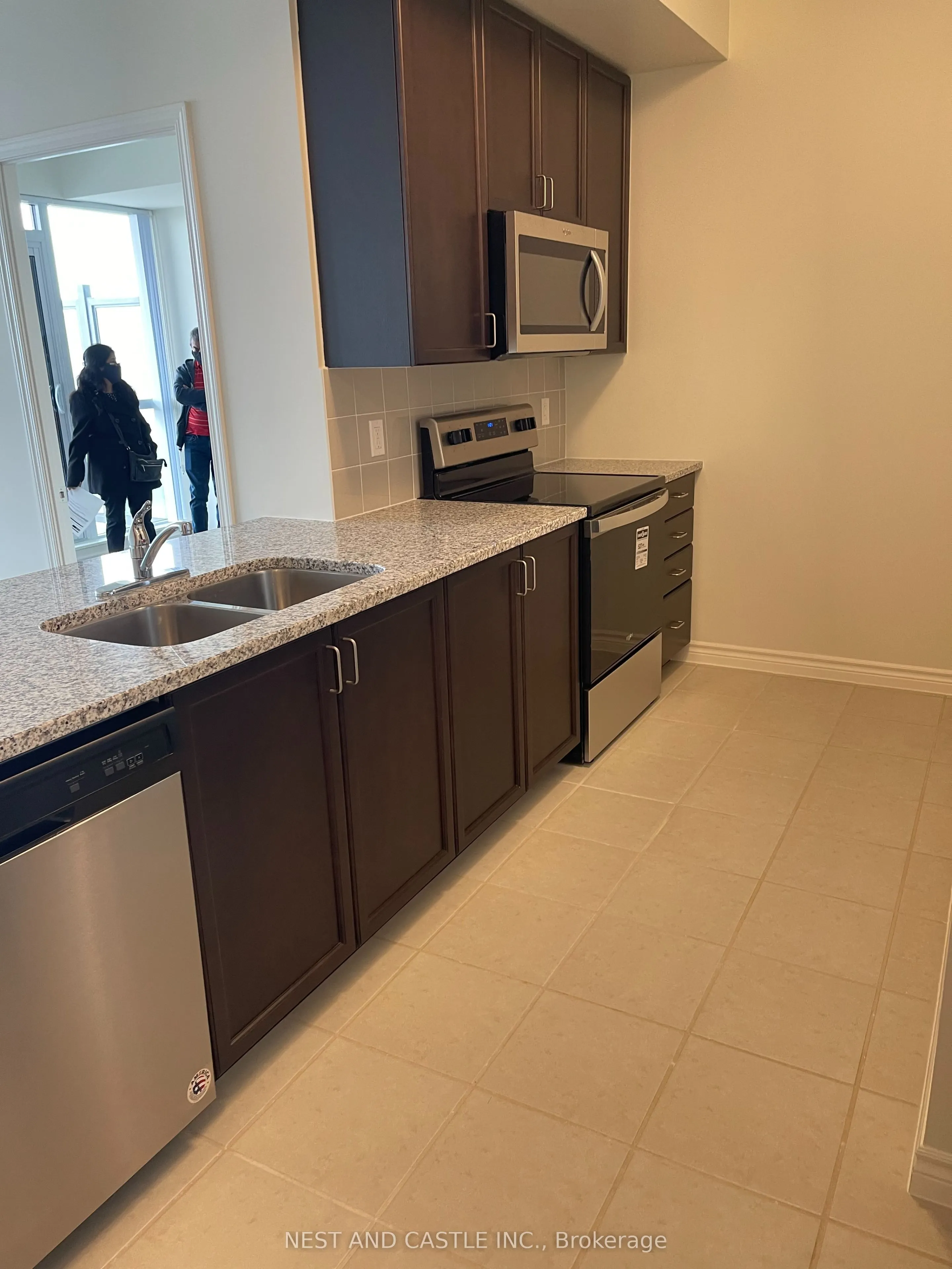 349 Rathburn Road W, #119